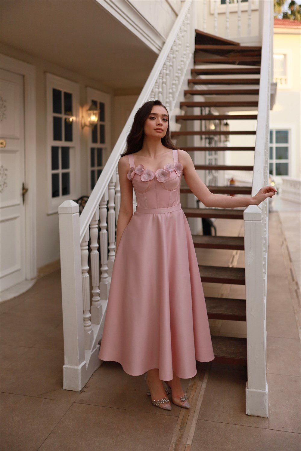TheElsa | GİYİM | TAKI | Maria Pudra Pembe Saten Özel Tasarım Abiye ElbiseELBİSEMaria Pudra Pembe Saten Özel Tasarım Abiye Elbise