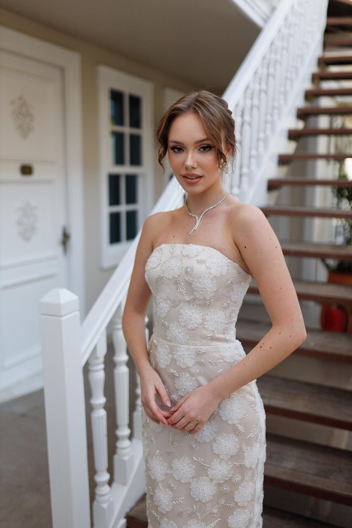 TheElsa | Custom Made Evening Dress | Marseille White Floral Special Design Lace Evening DressÖZEL ÜRETİM ELBİSEMarseille White Floral Special Design Lace Evening Dress