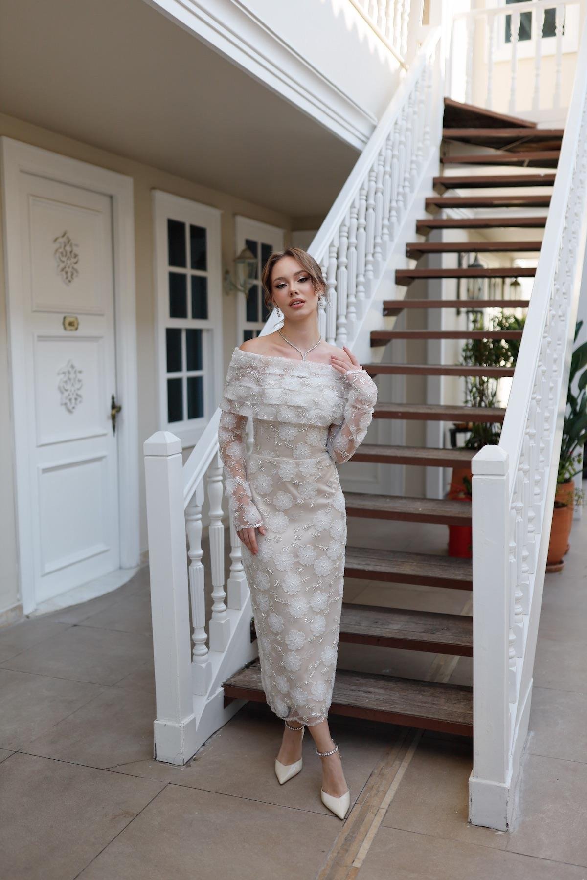 TheElsa | Custom Made Evening Dress | Marseille White Floral Special Design Lace Evening DressÖZEL ÜRETİM ELBİSEMarseille White Floral Special Design Lace Evening Dress