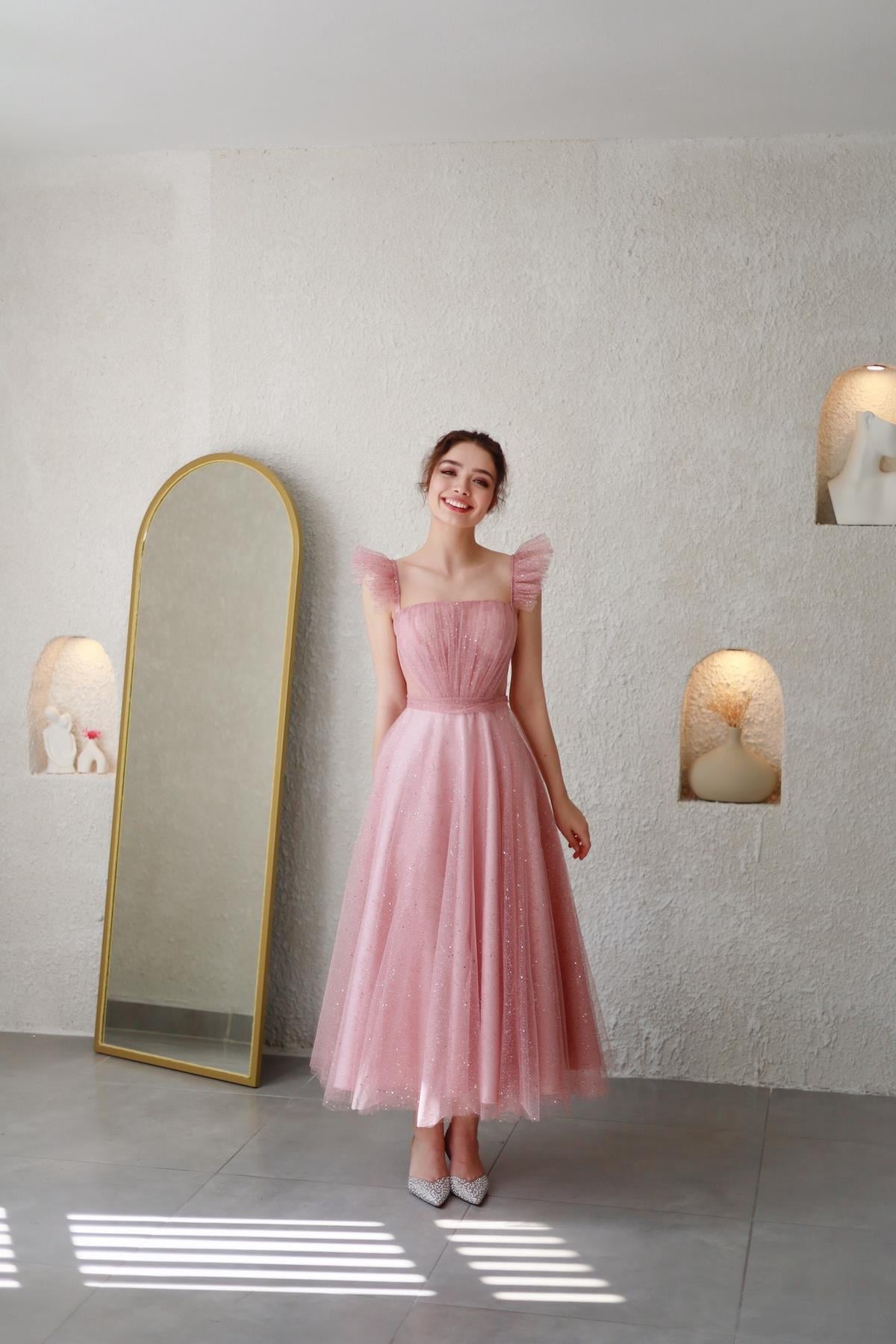TheElsa | Kişiye Özel Üretim Abiye Elbise | Melissa Pudra Özel Tasarım Simli Tül Abiye ElbiseÖZEL ÜRETİM ELBİSEMelissa Powder Special Design Silvery Tulle Evening Dress