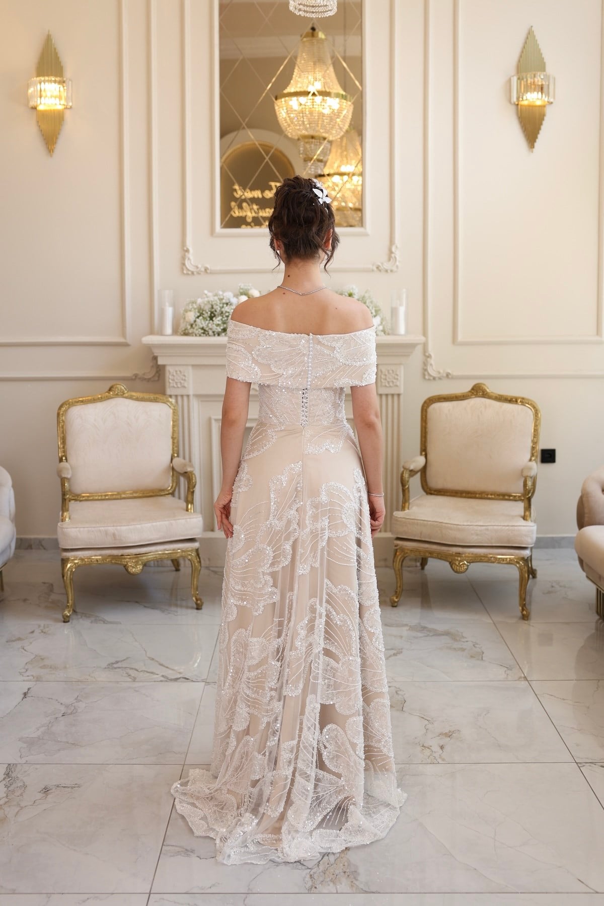 TheElsa | Nadia Prenses Bej Beyaz Maxi Dantel Nikah Nişan Söz ElbisesiBEYAZ DANTEL ELBİSELERNadia Prenses Bej Beyaz Maxi Dantel Nikah Nişan Söz Elbisesi