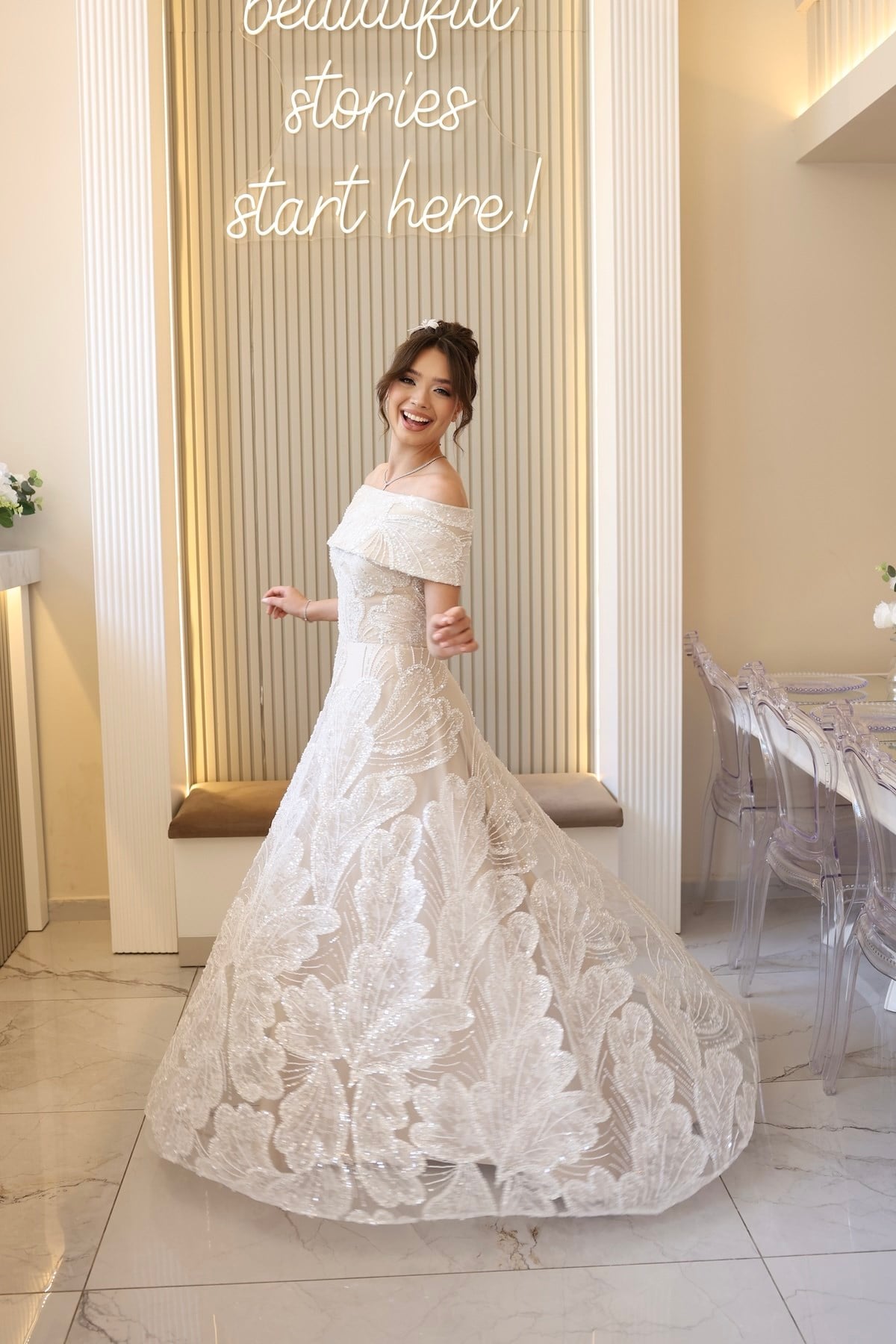 TheElsa | Nadia Prenses Bej Beyaz Maxi Dantel Nikah Nişan Söz ElbisesiBEYAZ DANTEL ELBİSELERNadia Prenses Bej Beyaz Maxi Dantel Nikah Nişan Söz Elbisesi