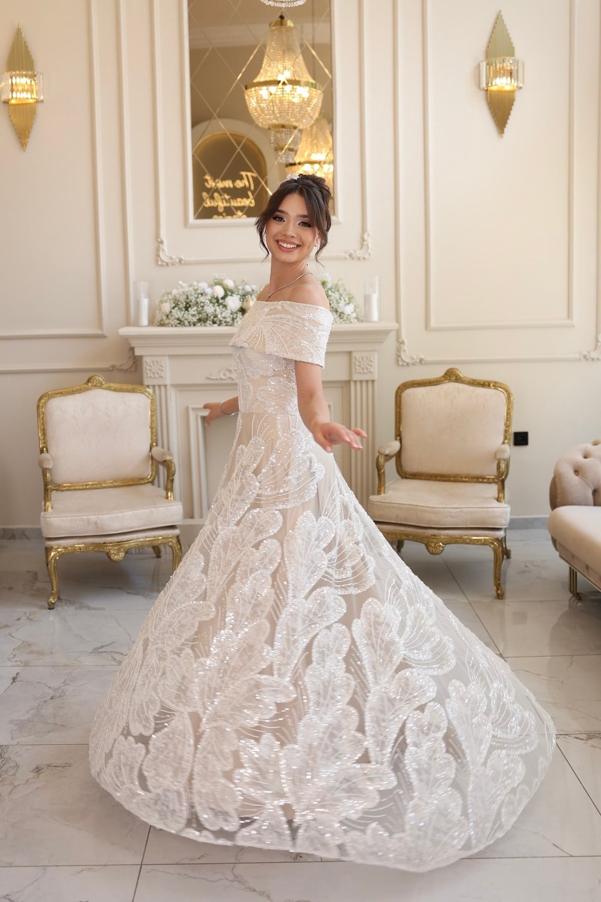TheElsa | Nadia Prenses Bej Beyaz Maxi Dantel Nikah Nişan Söz ElbisesiBEYAZ DANTEL ELBİSELERNadia Prenses Bej Beyaz Maxi Dantel Nikah Nişan Söz Elbisesi