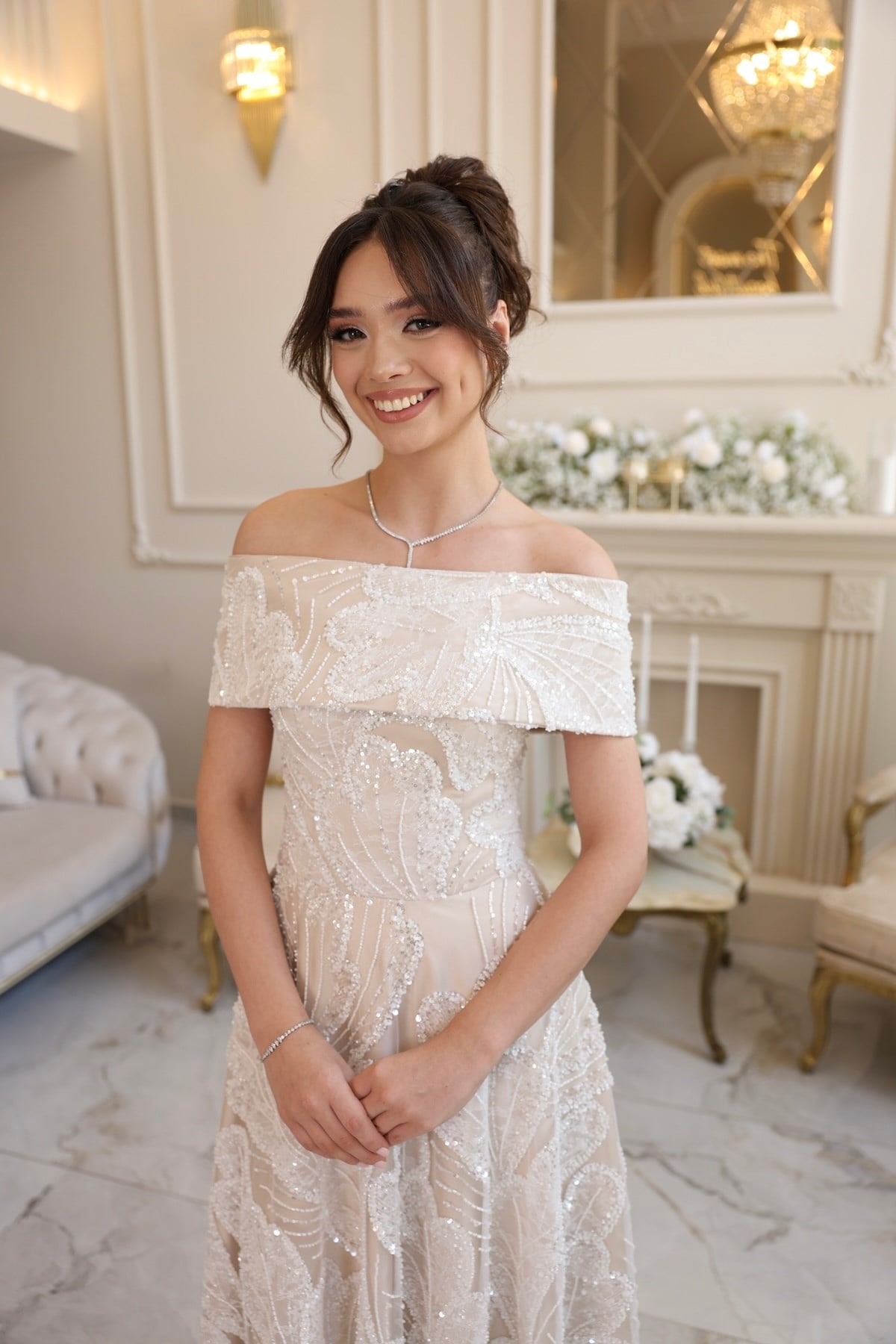 TheElsa | Nadia Prenses Bej Beyaz Maxi Dantel Nikah Nişan Söz ElbisesiBEYAZ DANTEL ELBİSELERNadia Prenses Bej Beyaz Maxi Dantel Nikah Nişan Söz Elbisesi