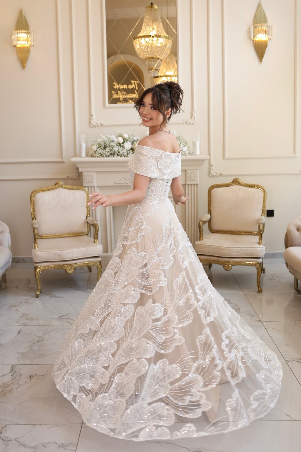 TheElsa | Nadia Prenses Bej Beyaz Maxi Dantel Nikah Nişan Söz ElbisesiBEYAZ DANTEL ELBİSELERNadia Prenses Bej Beyaz Maxi Dantel Nikah Nişan Söz Elbisesi
