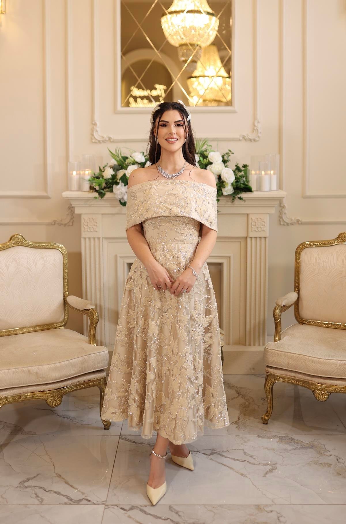 TheElsa | ARES PRENSES BEJRENKLİ DANTEL ELBİSELERPrenses Ares Bej Çiçekli Özel Tasarım Dantel Nişan Nikah Elbise