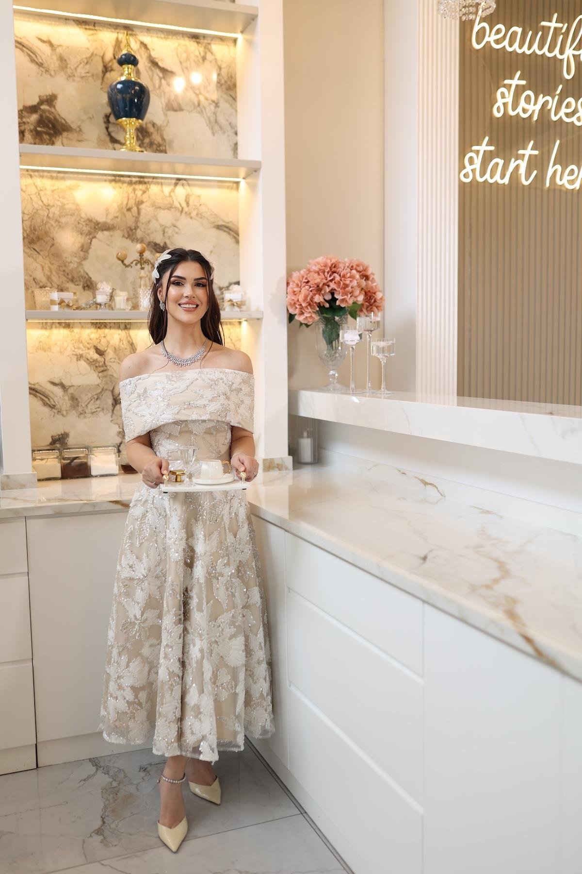 TheElsa | PRENSES ARES BEYAZBEYAZ DANTEL ELBİSELERPrenses Ares Beyaz Çiçekli Özel Tasarım Dantel Nişan Nikah Elbise