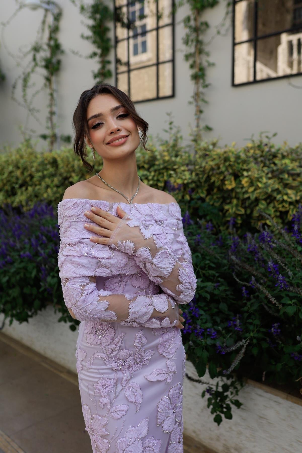 TheElsa | Sindirella Kalem Lila Dantel BoleroSİNDİRELLA COLLECTİONSindirella Kalem Lila Dantel Bolero Çiçekli Özel Tasarım Dantel Abiye Elbise