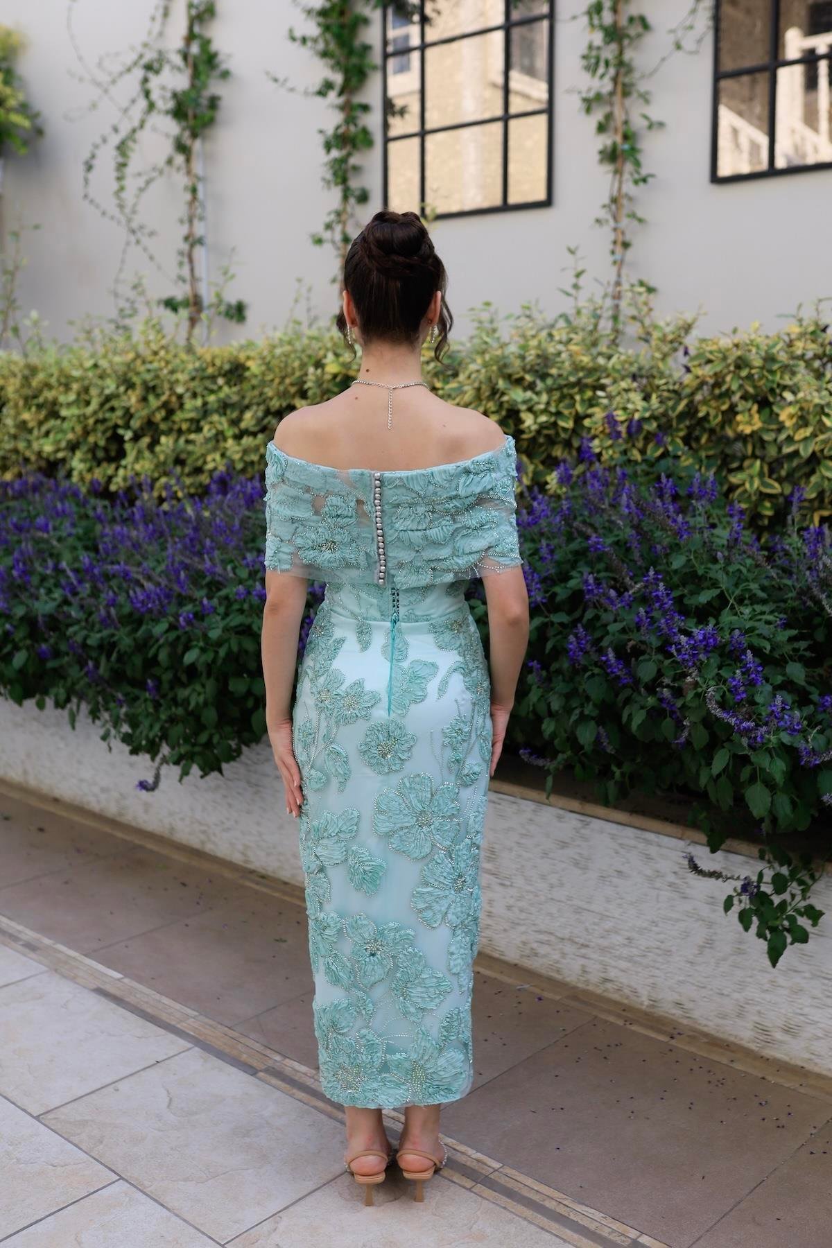 TheElsa | Sindirella Kalem Mint Yeşil Dantel BoleroSİNDİRELLA COLLECTİONSindirella Kalem Mint Yeşil Dantel Bolero Çiçekli Özel Tasarım Dantel Abiye Elbise