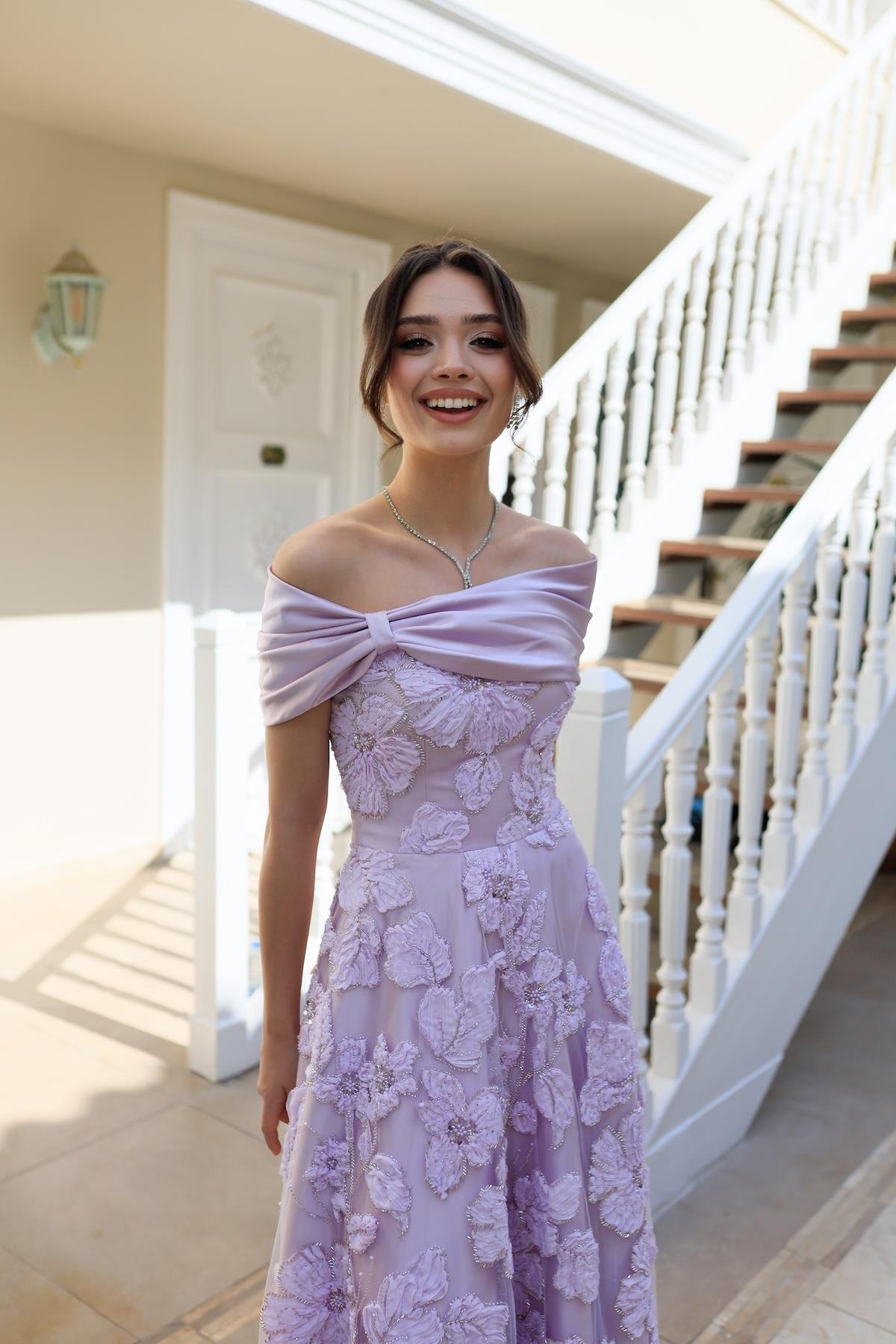 TheElsa | Sindirella Prenses Lila Saten BoleroSİNDİRELLA COLLECTİONSindirella Prenses Lila Saten Bolero Çiçekli Özel Tasarım Dantel Abiye Elbise