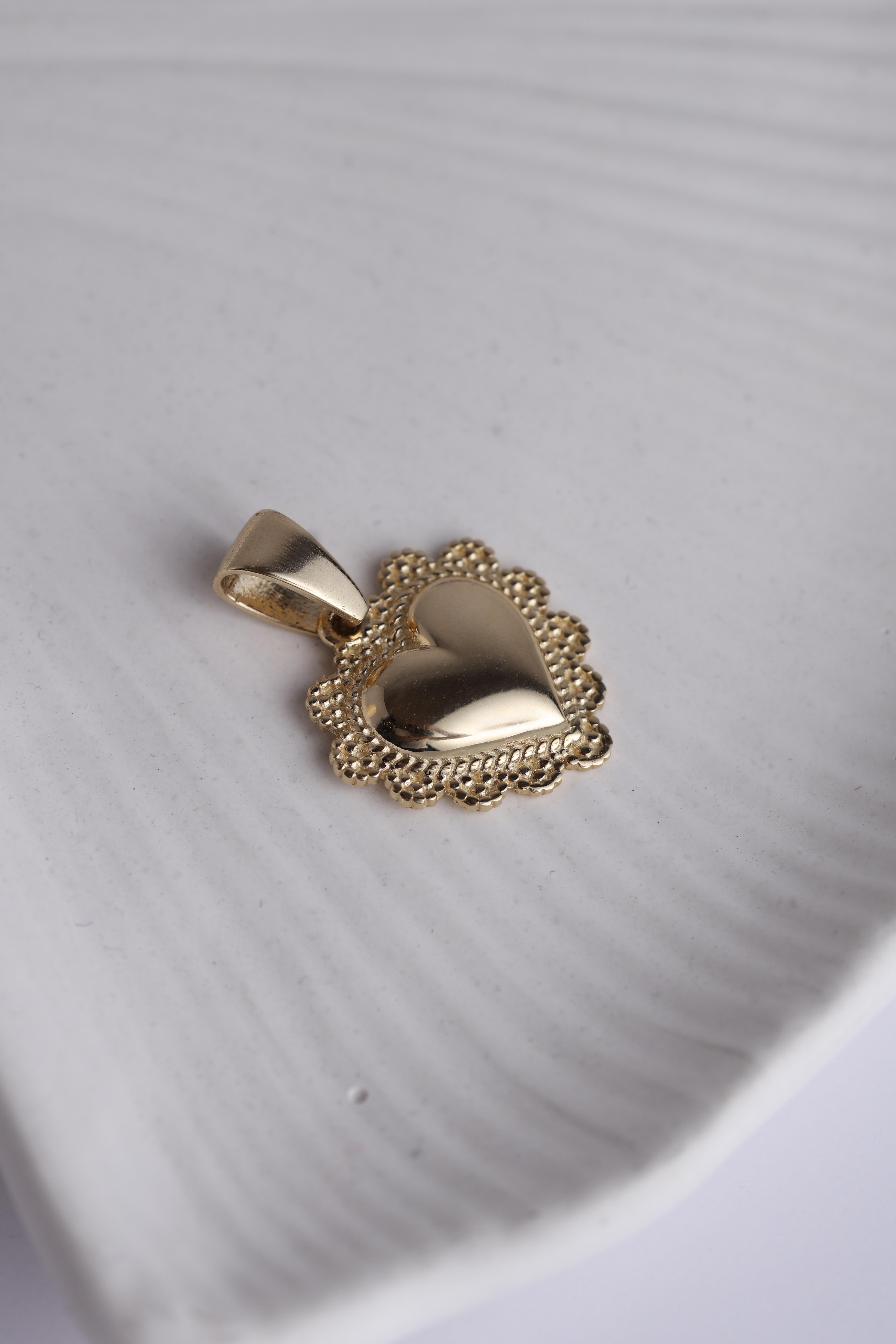  14 Ayar Altın Rustik Kalp Kolye Ucu