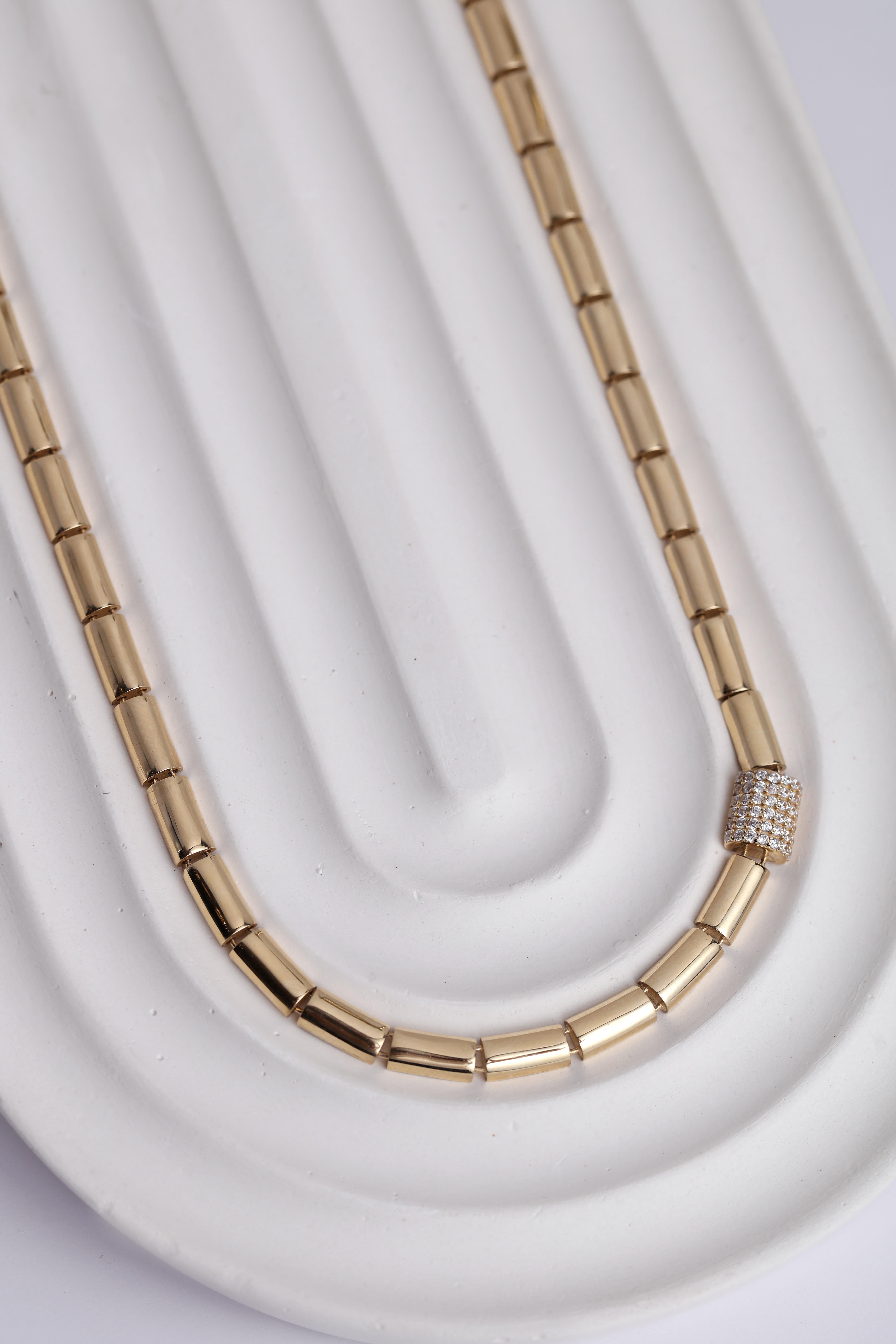  14 Ayar Altın Taş Detay Kolye