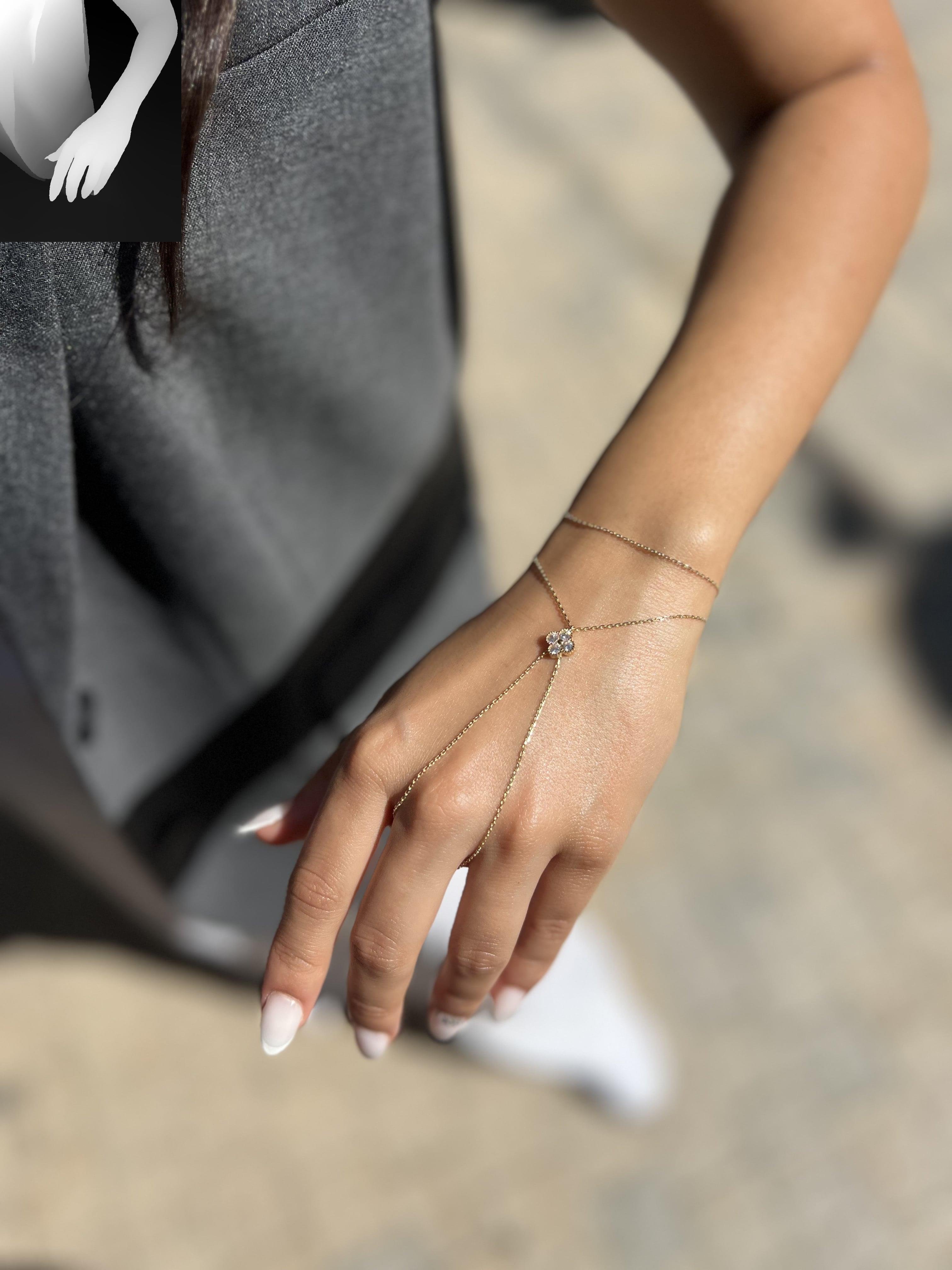  14 Ayar Altın Taşlı Yonca Şahmeran