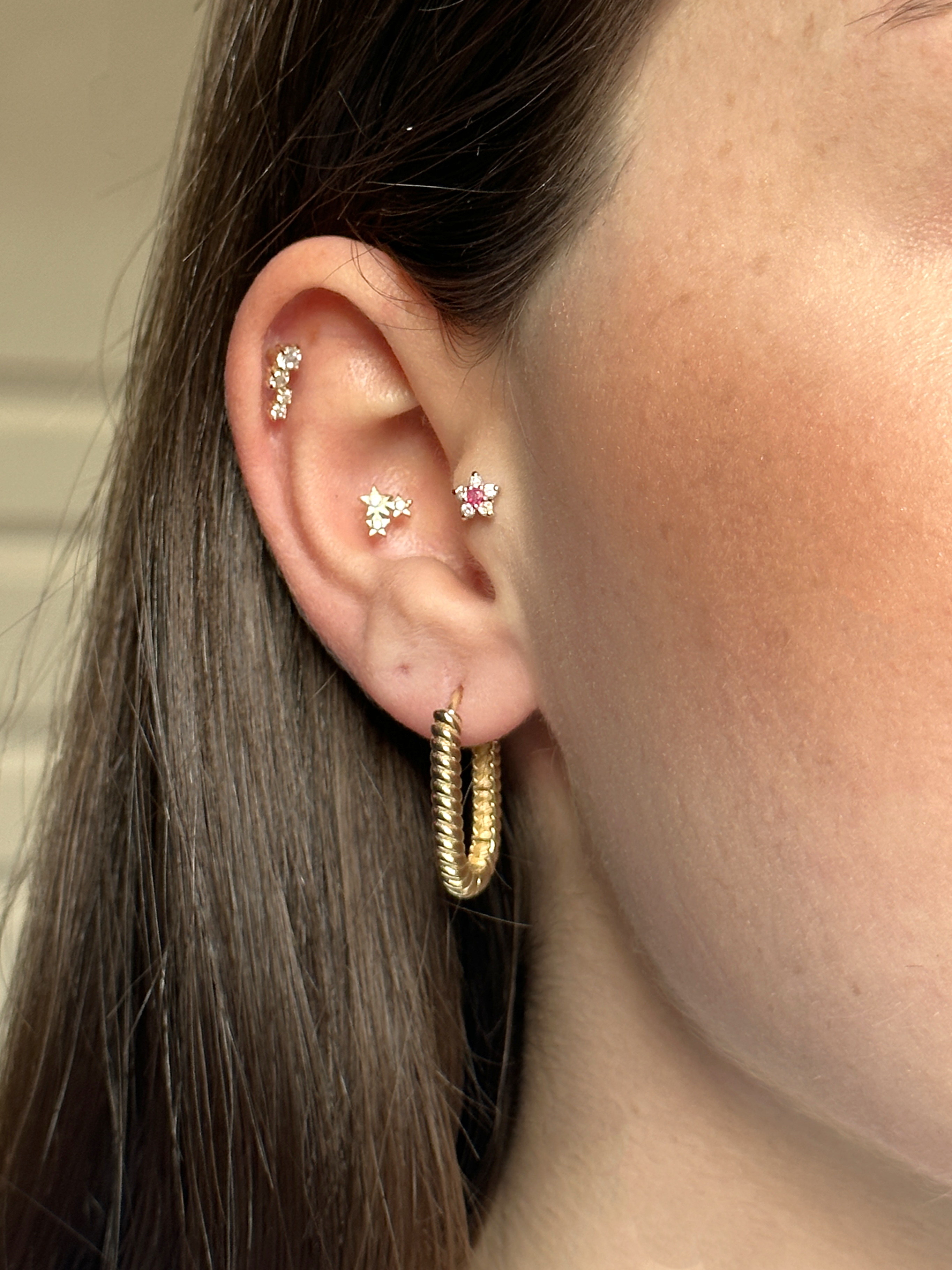 Sarmal Oval Halka Küpe | Jewelina Sarmal Oval Halka Küpe