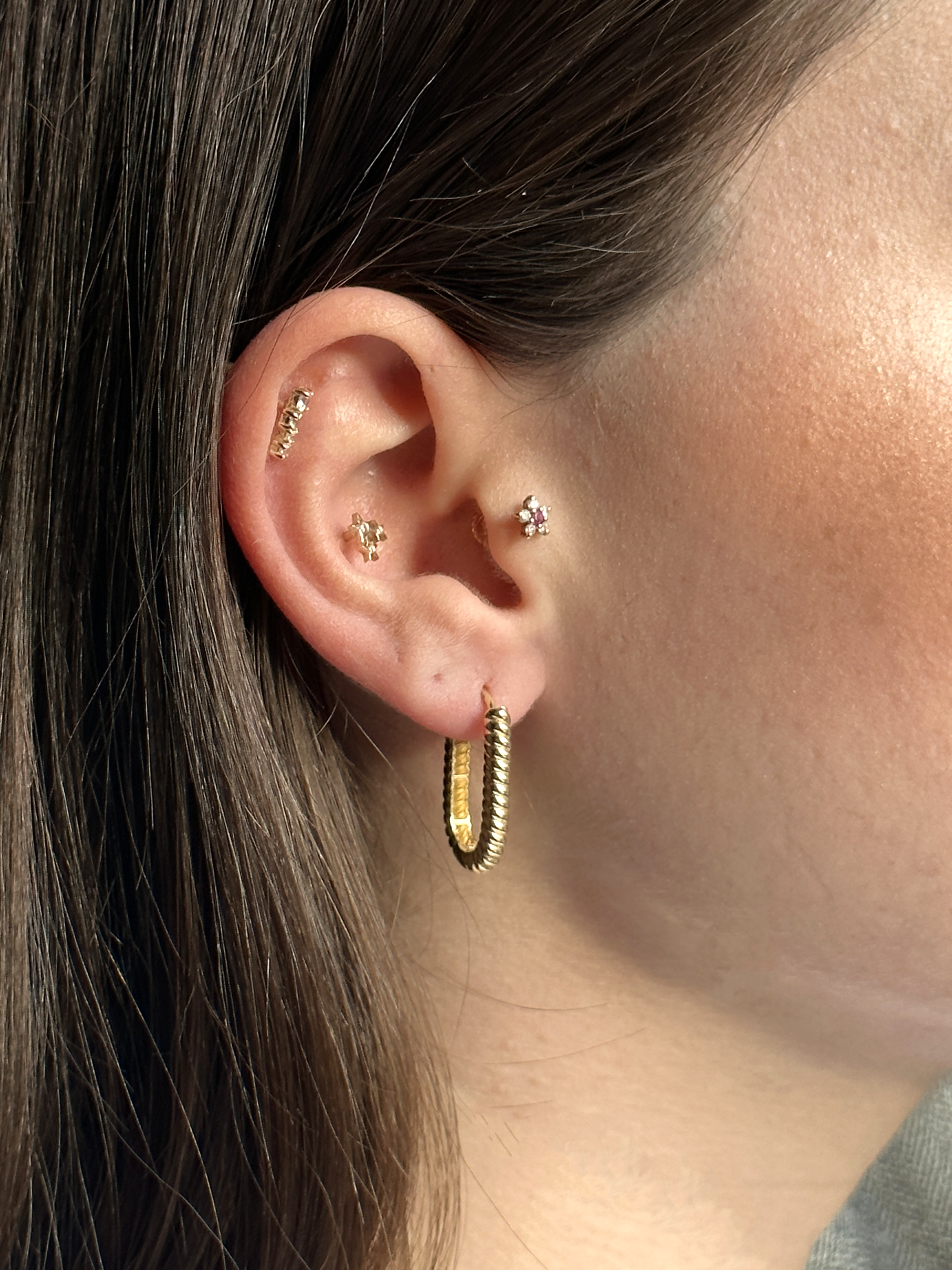 Sarmal Oval Halka Küpe | Jewelina Sarmal Oval Halka Küpe