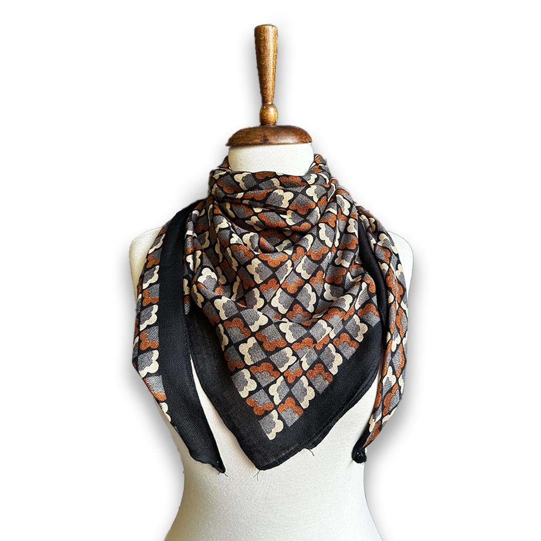 {Bandana}