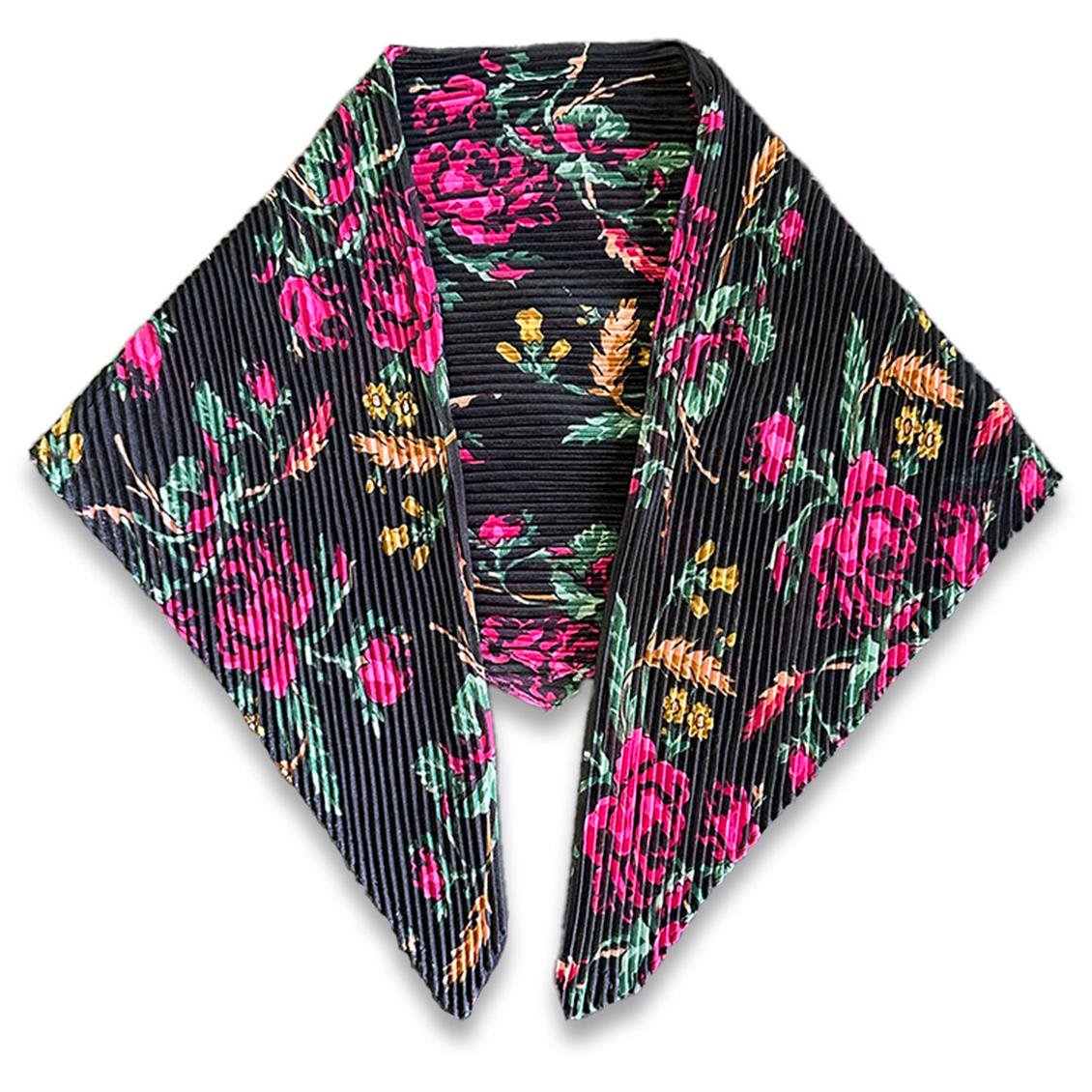 {Bandana}