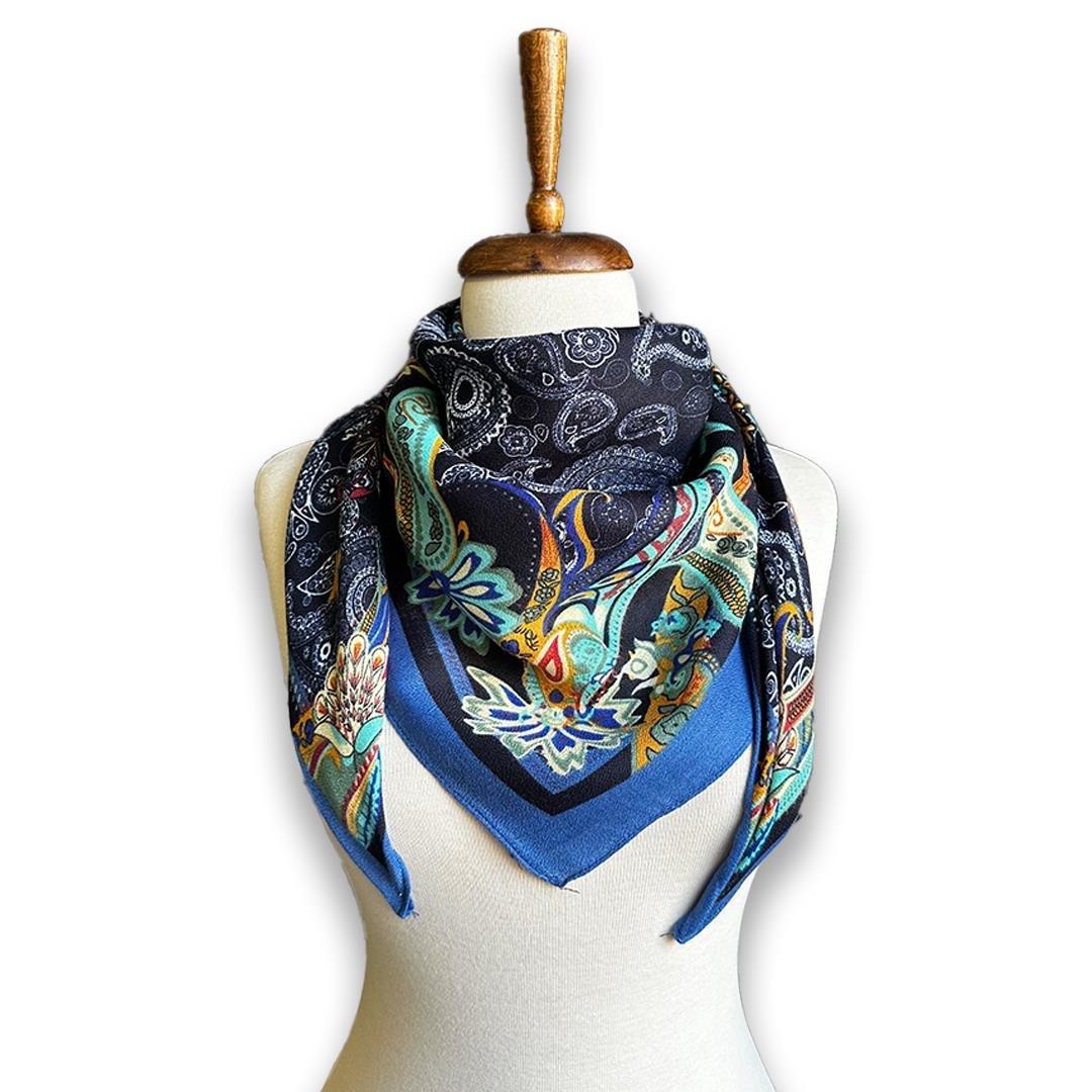 {Bandana}