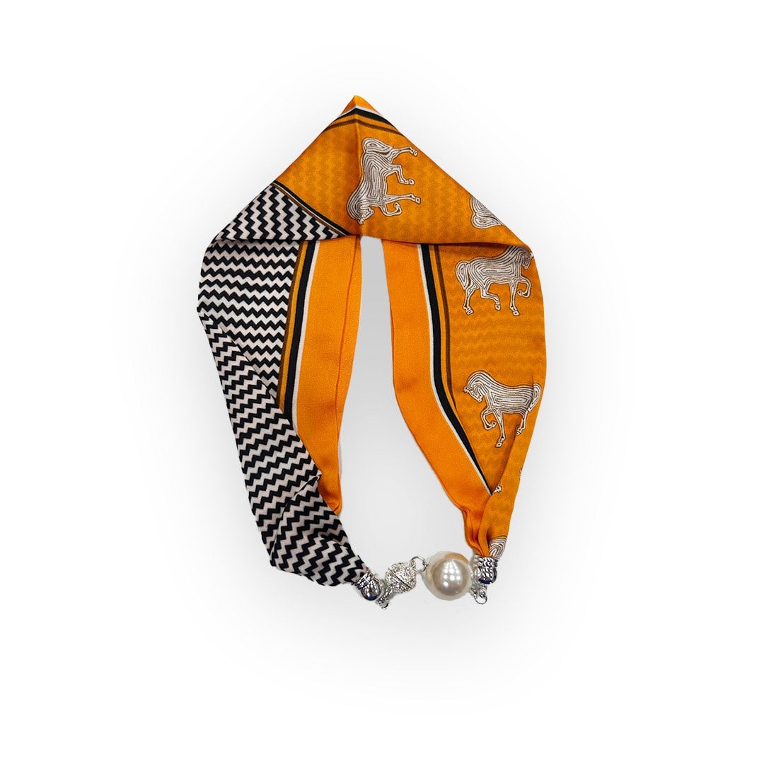 {Bandana}