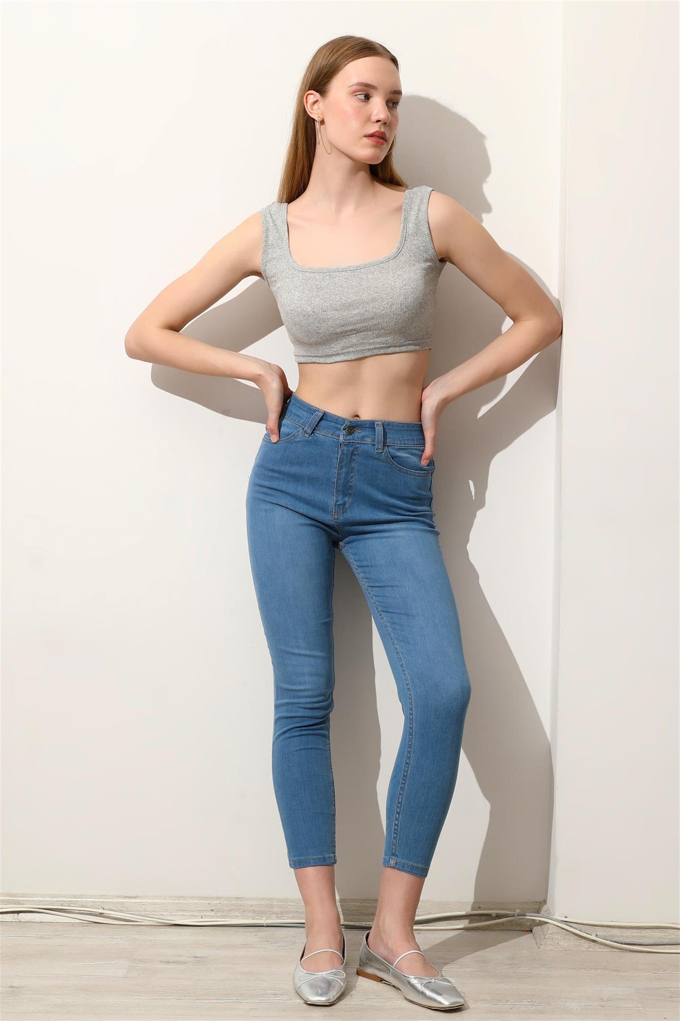 Kadın Yüksek Bel Dar Paça Slim Fit Denim Jean Pantolon