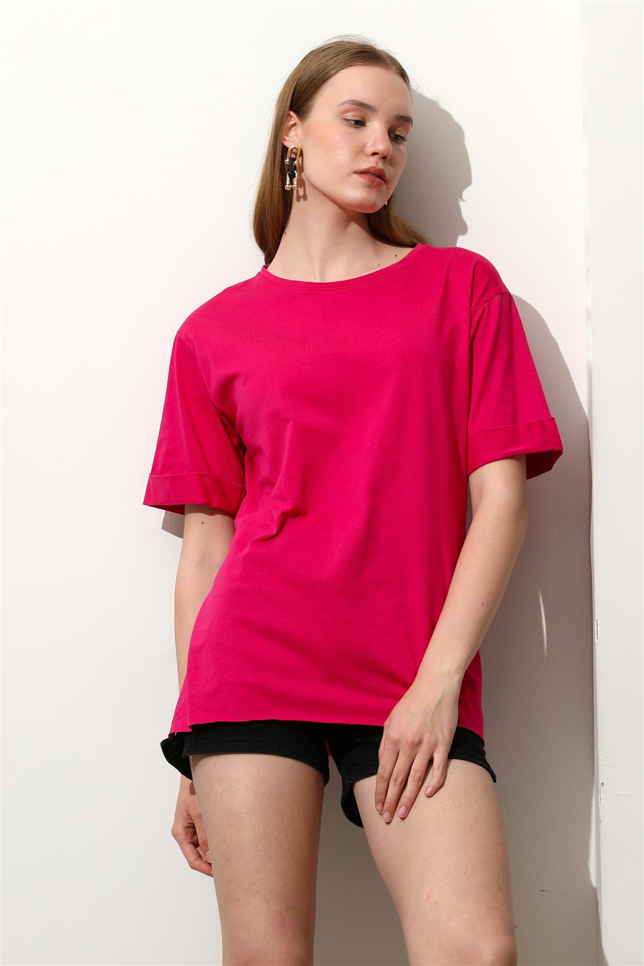 Kadın Bisiklet Yaka Duble Kol Oversize Yırtmaçlı T-Shirt