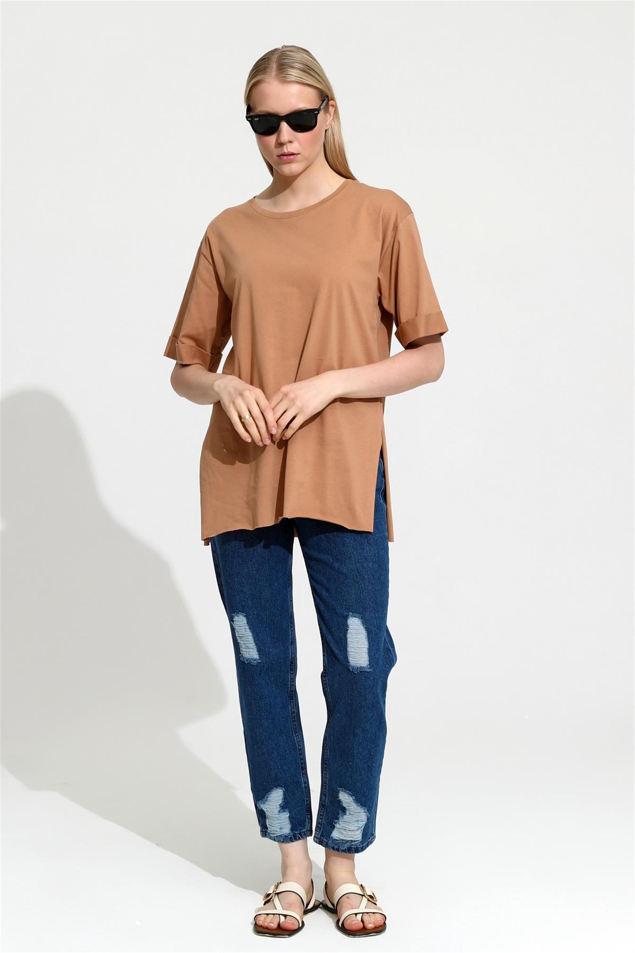 Kadın Bisiklet Yaka Duble Kol Oversize Yırtmaçlı T-Shirt