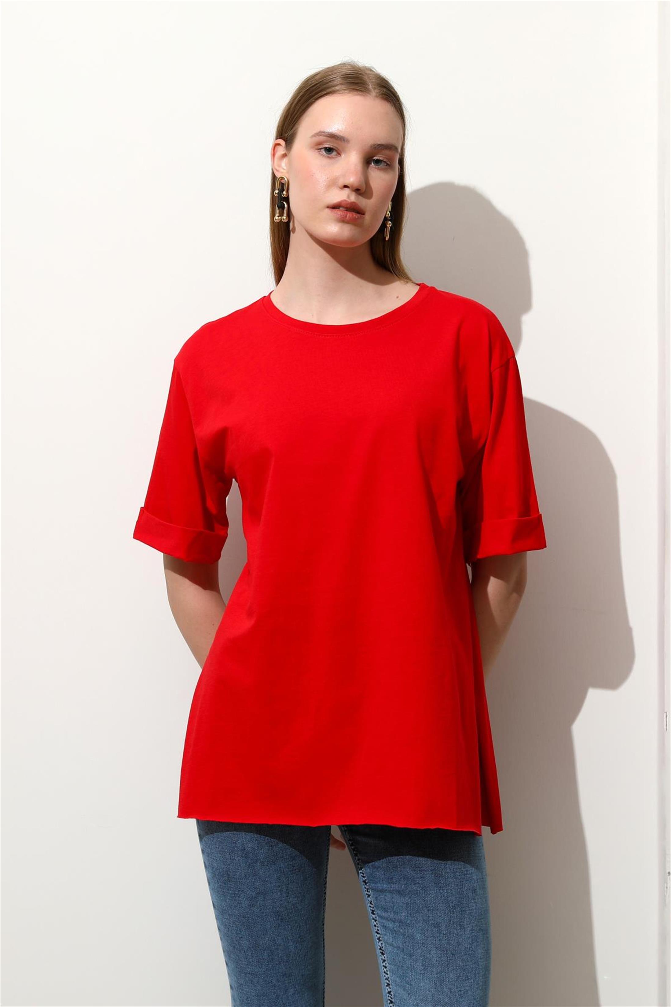 Kadın Bisiklet Yaka Duble Kol Oversize Yırtmaçlı T-Shirt
