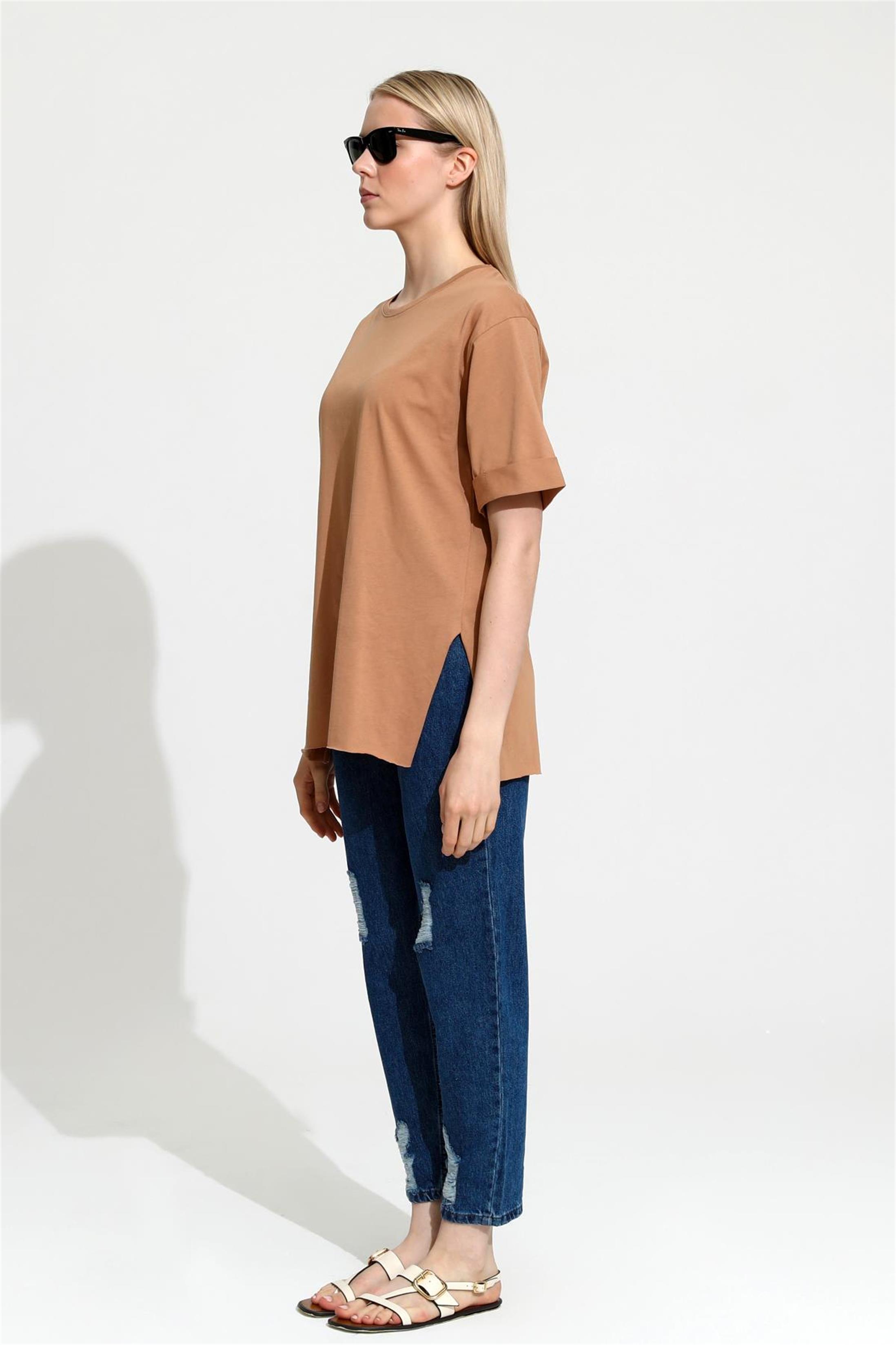 Kadın Bisiklet Yaka Duble Kol Oversize Yırtmaçlı T-Shirt
