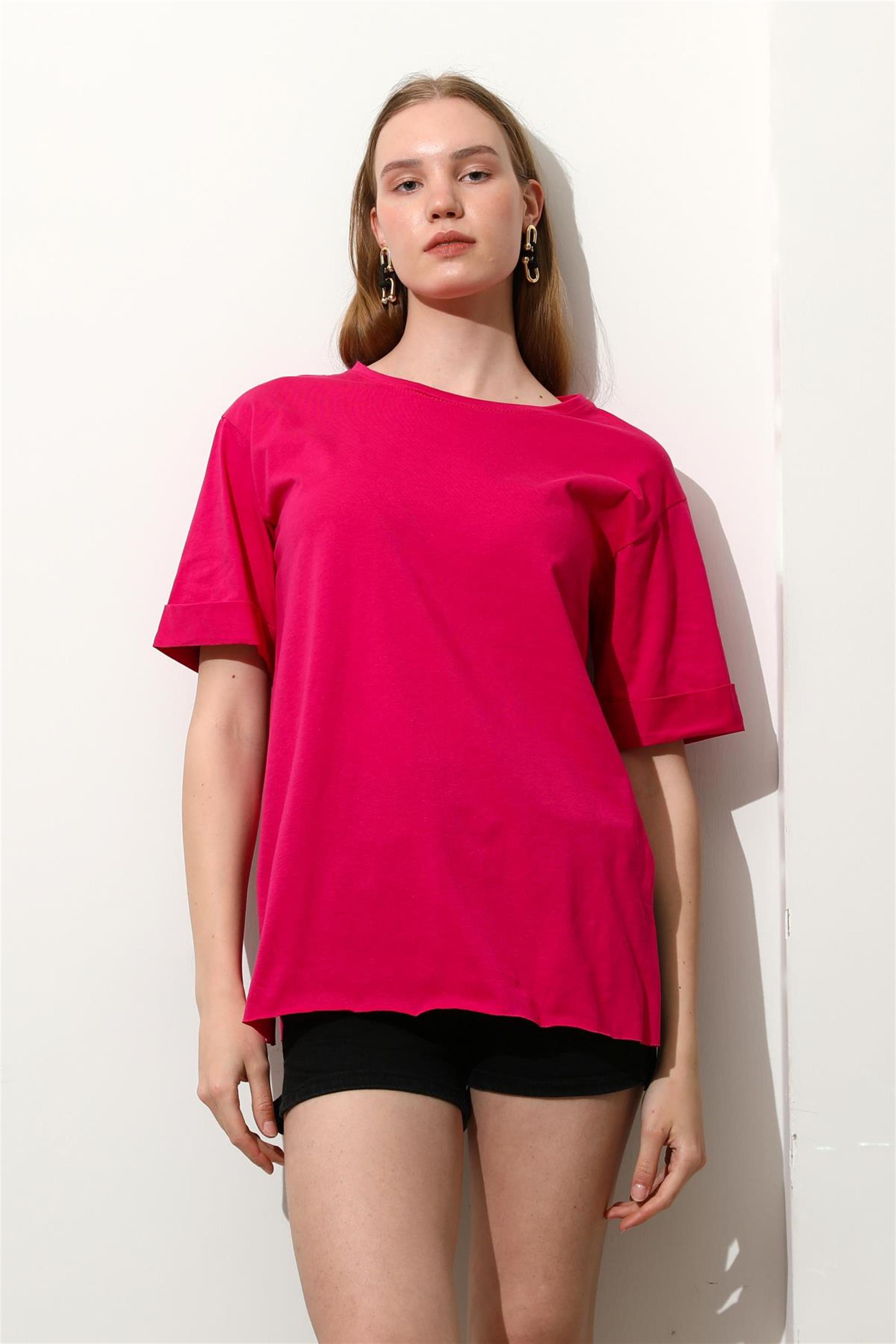 Kadın Bisiklet Yaka Duble Kol Oversize Yırtmaçlı T-Shirt