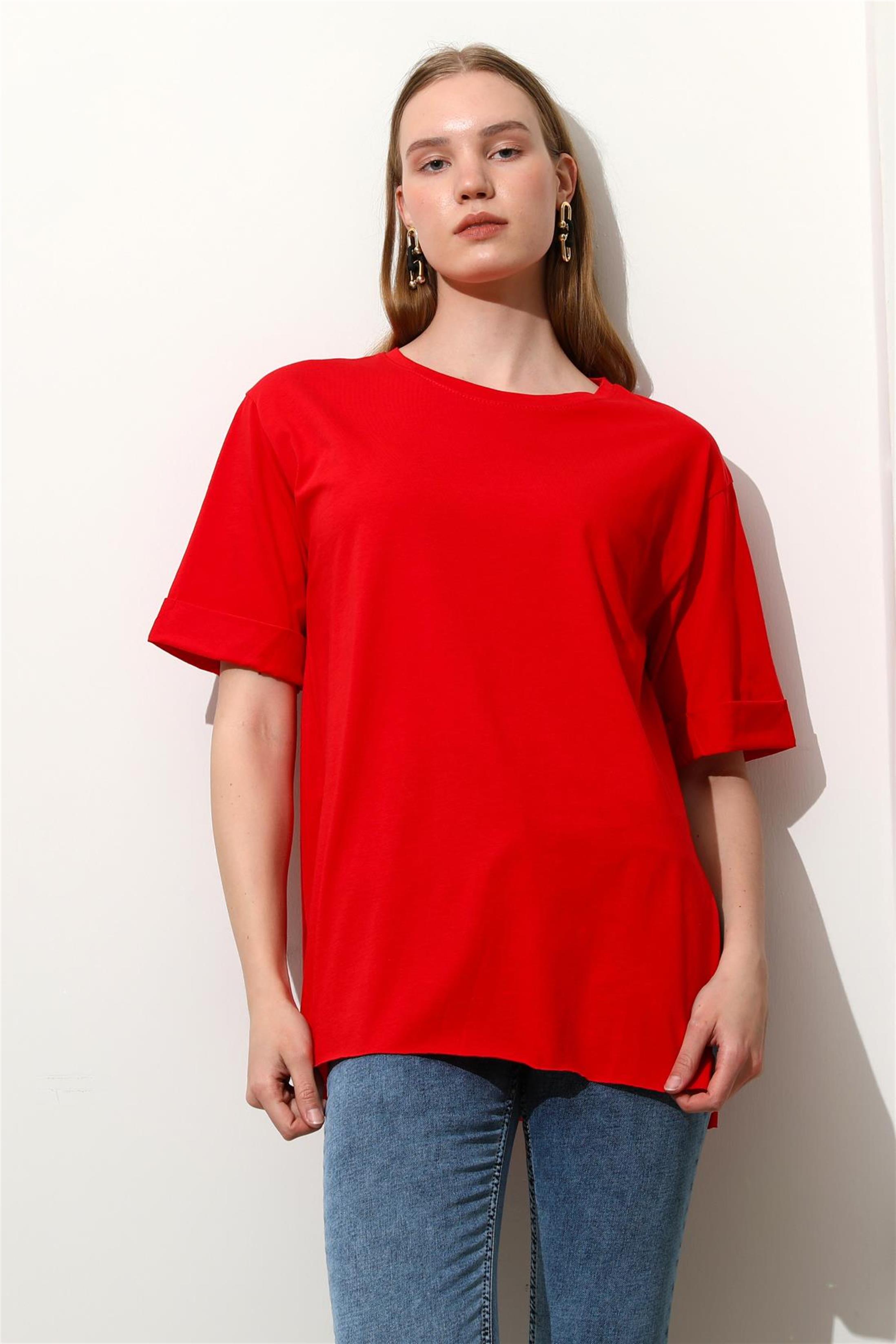 Kadın Bisiklet Yaka Duble Kol Oversize Yırtmaçlı T-Shirt