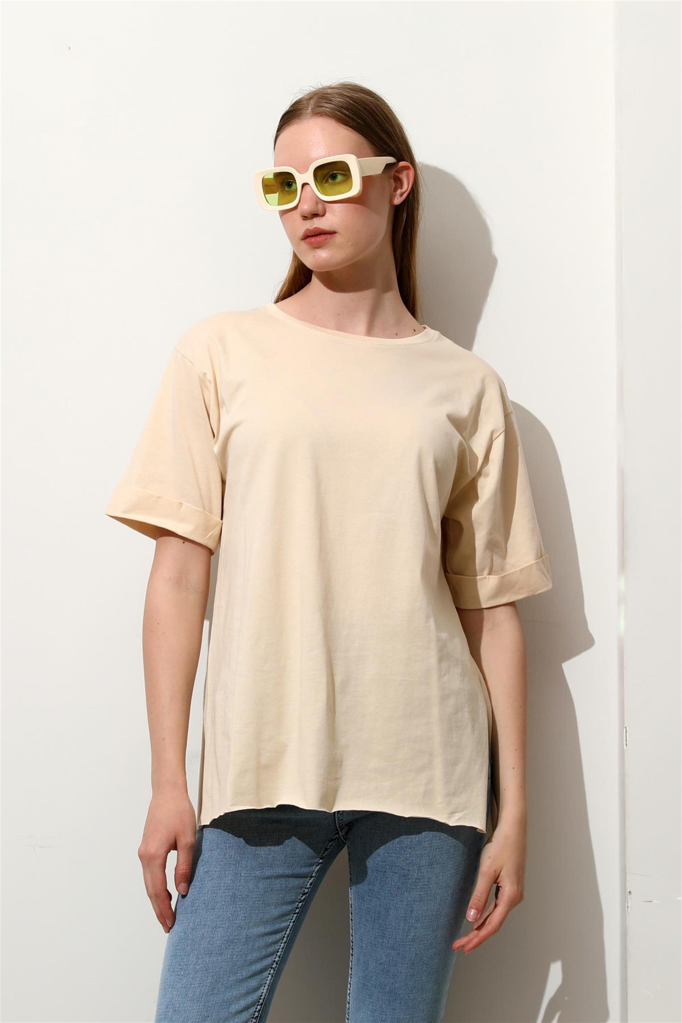 Kadın Bisiklet Yaka Duble Kol Oversize Yırtmaçlı T-Shirt
