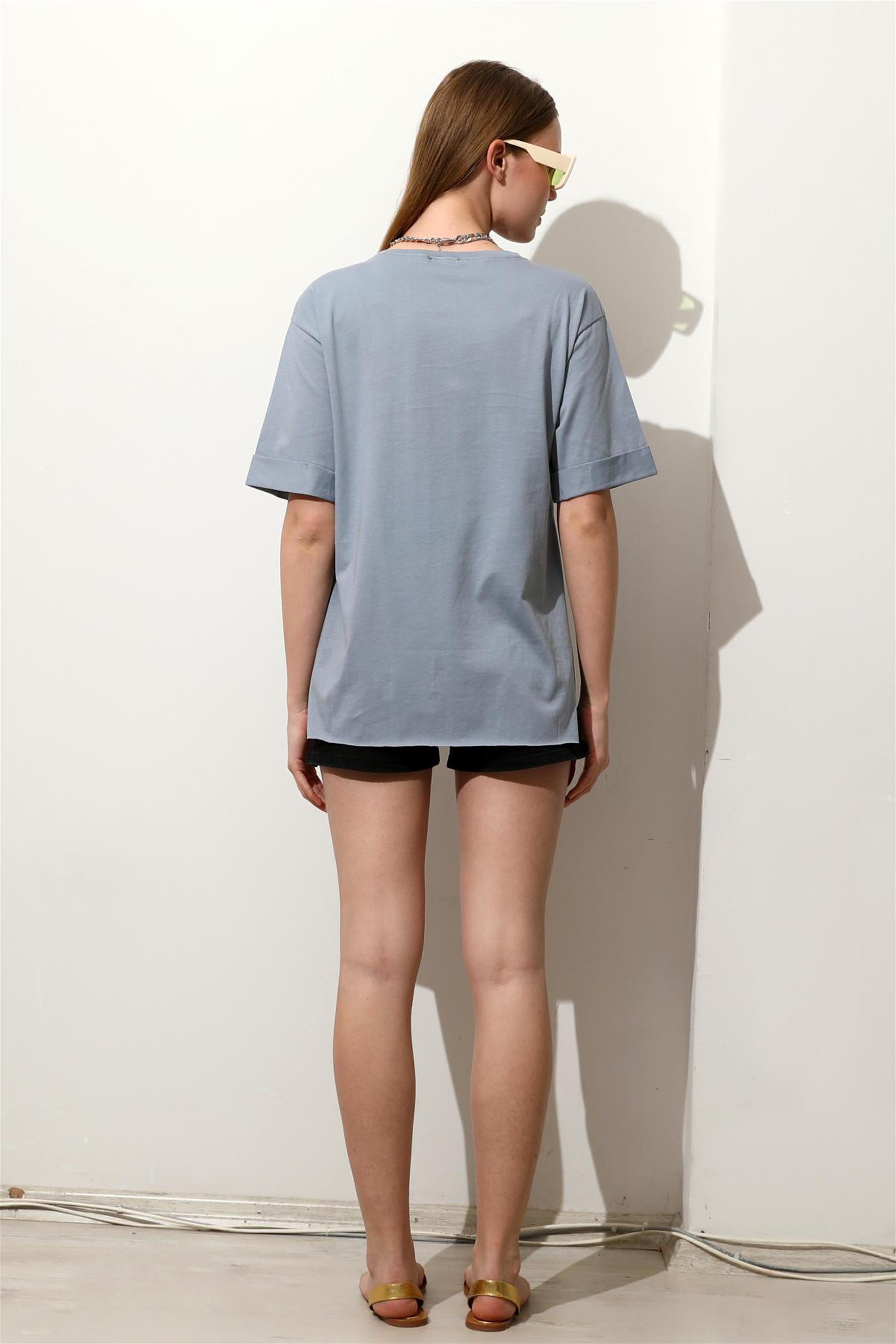Kadın Bisiklet Yaka Duble Kol Oversize Yırtmaçlı T-Shirt