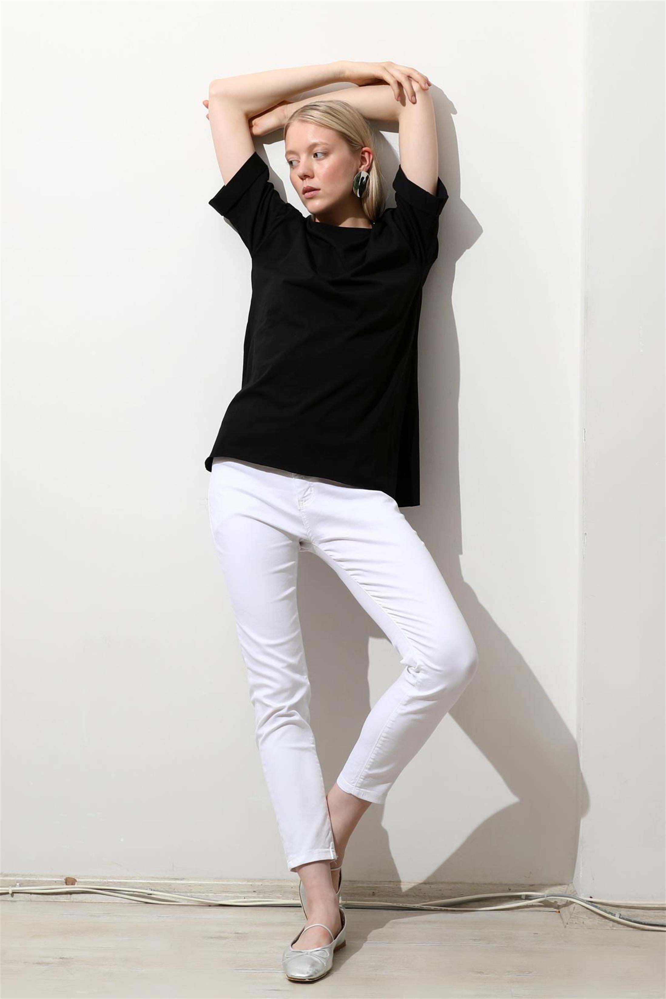 Kadın Bisiklet Yaka Duble Kol Oversize Yırtmaçlı T-Shirt