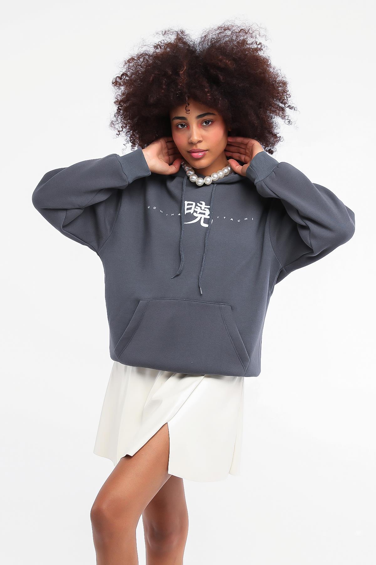 Kadın Uchiha İtachi Baskılı Kapüşonlu Sweatshirt