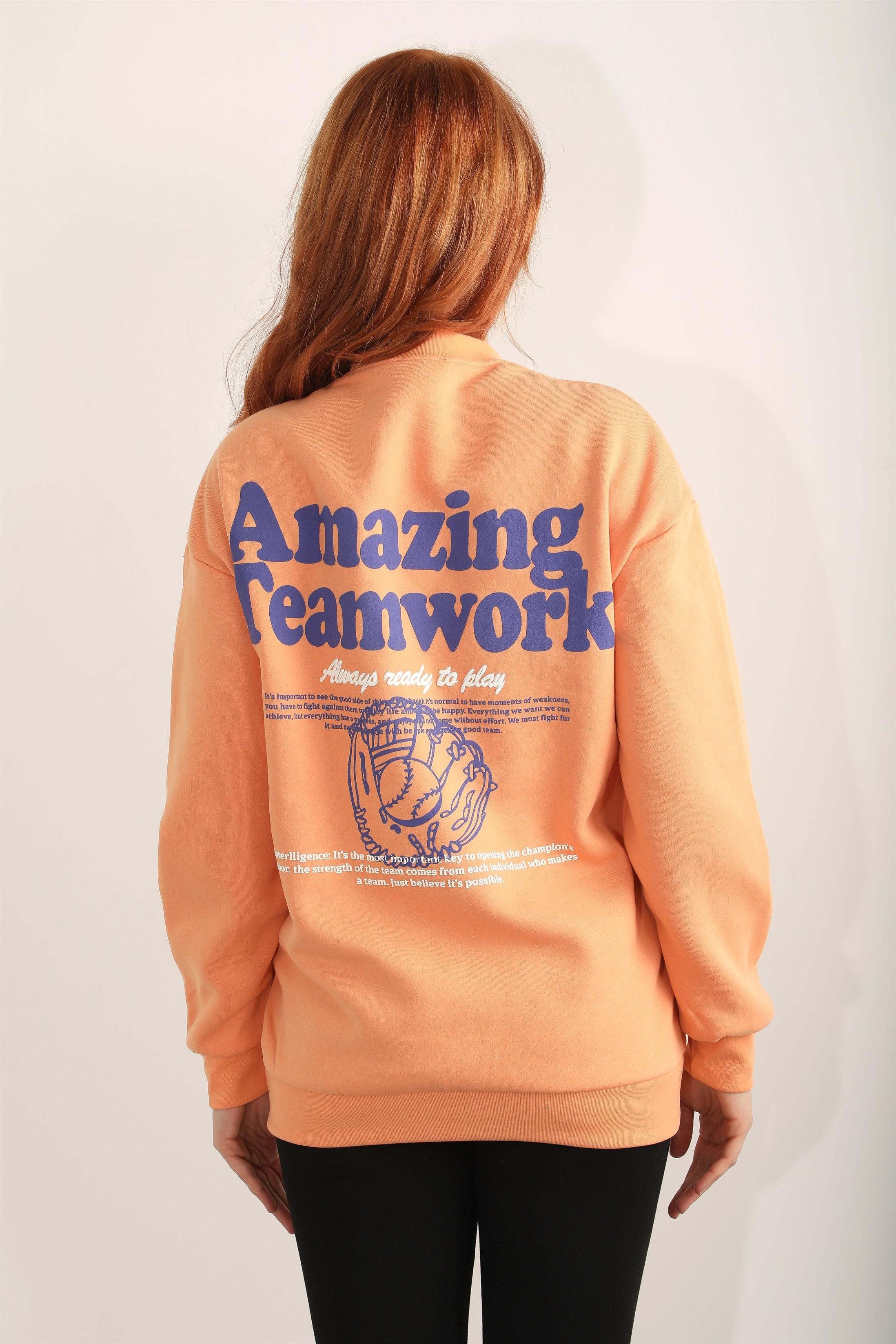 Kadın Bisiklet Yaka Awesowe Amazing Teamwork Baskılı Regular Sweatshirt
