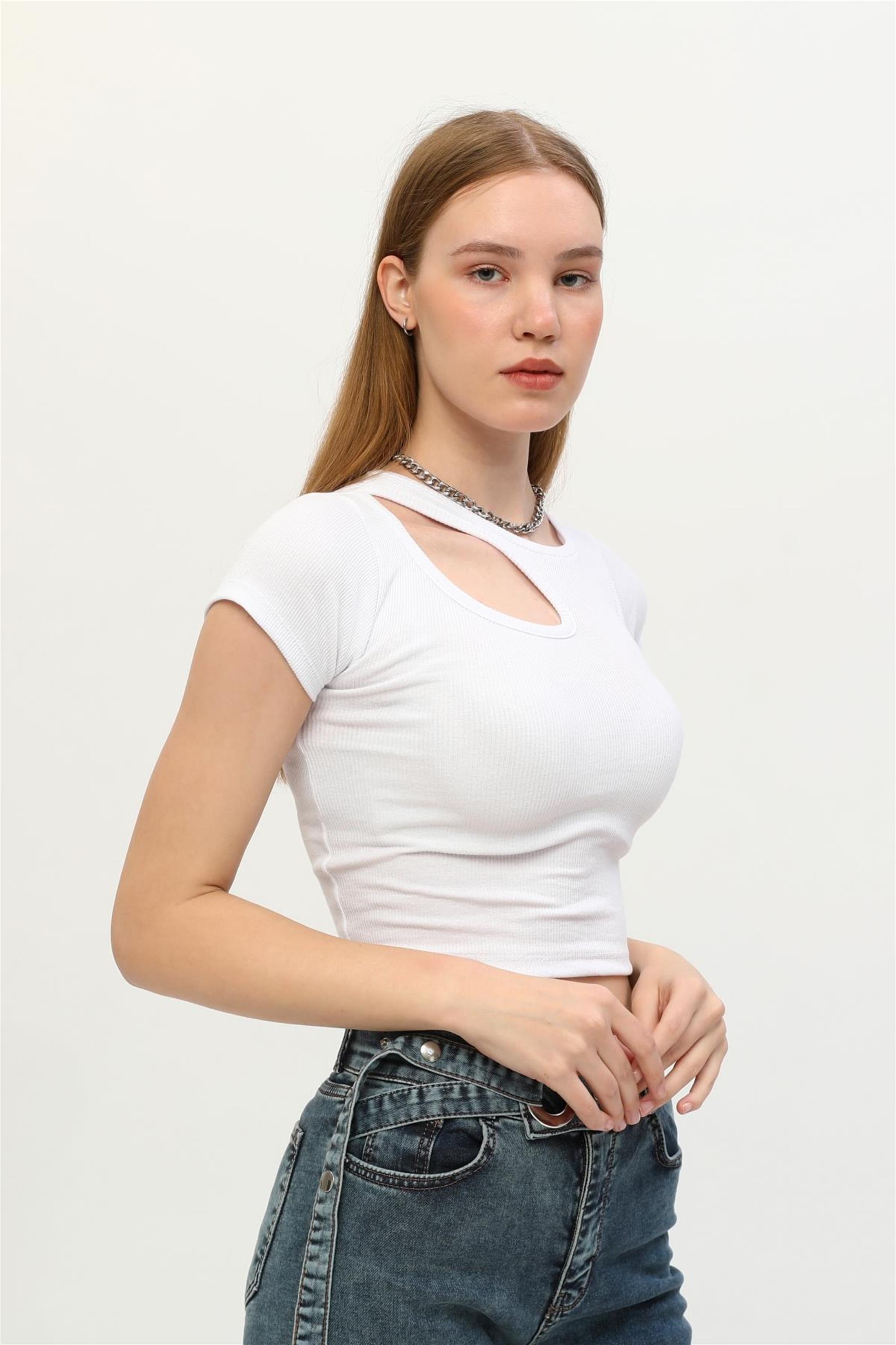 Kadın omuz Detaylı Kaşkorse Crop T-Shirt