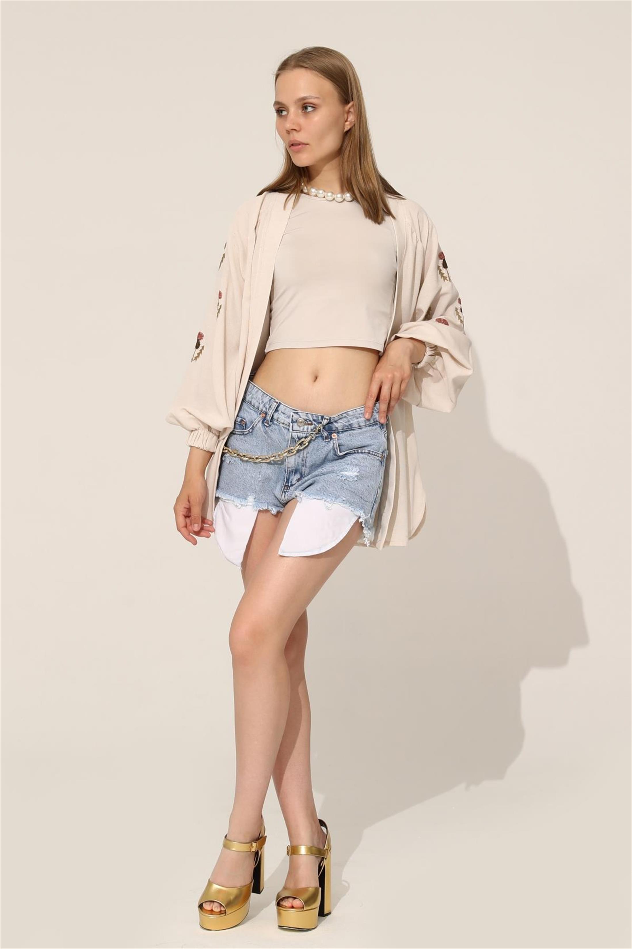 Biyeli Crop - Pudra
