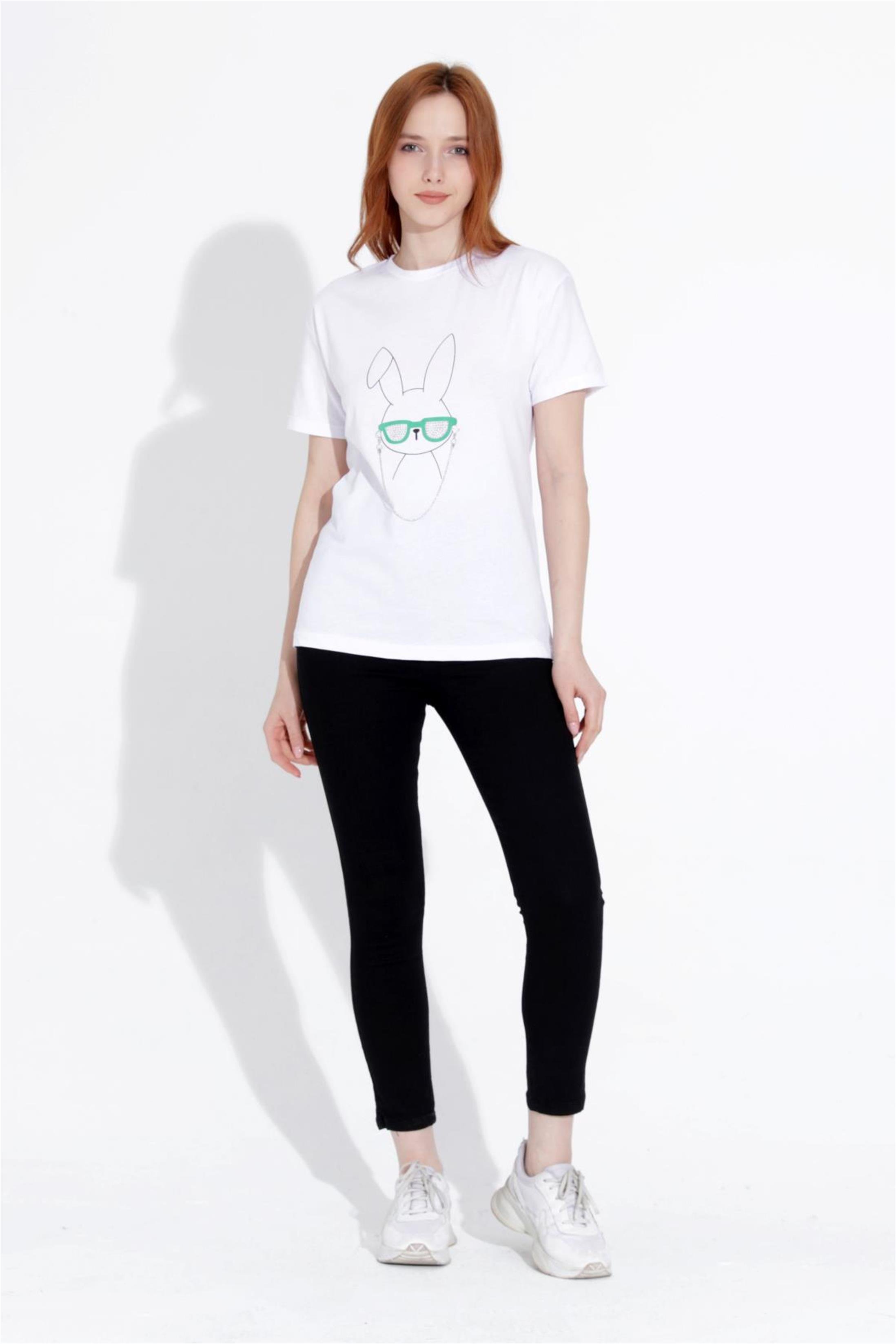 Kadın Tavşan Baskılı Taşlı Bisiklet Yaka T-Shirt