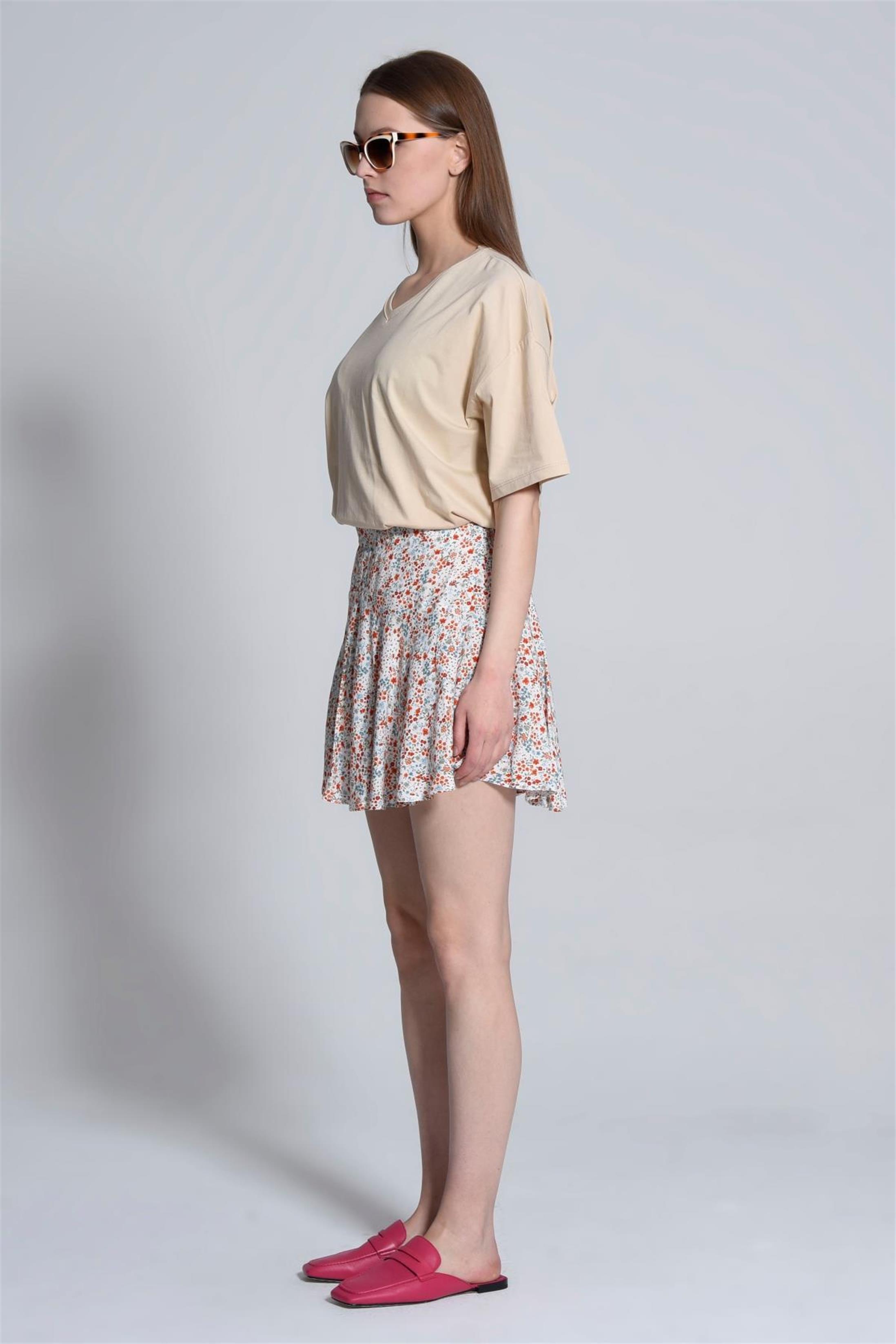 Kadın V Yaka Boyfriend Basic T-Shirt