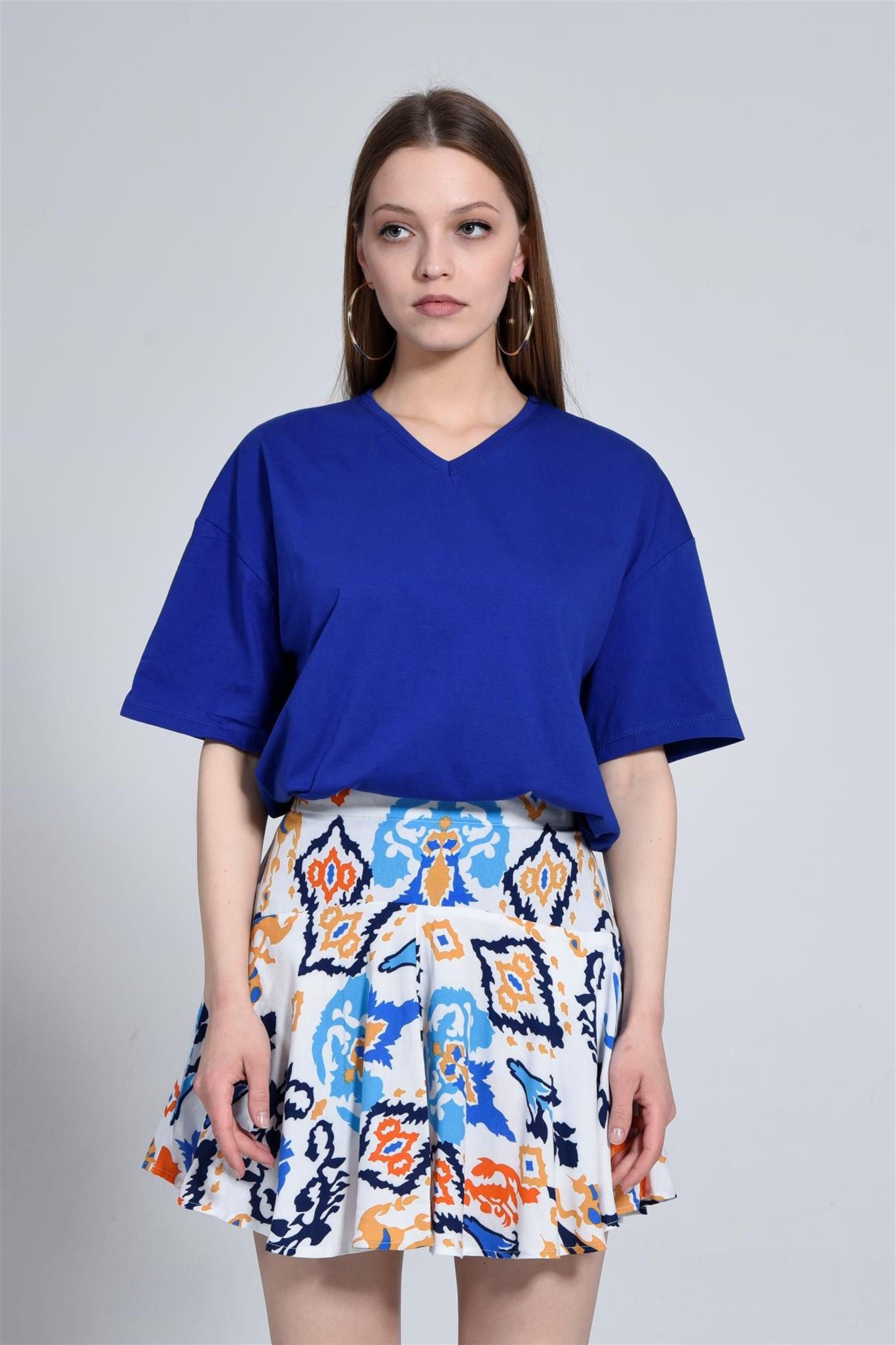 Kadın V Yaka Boyfriend Basic T-Shirt