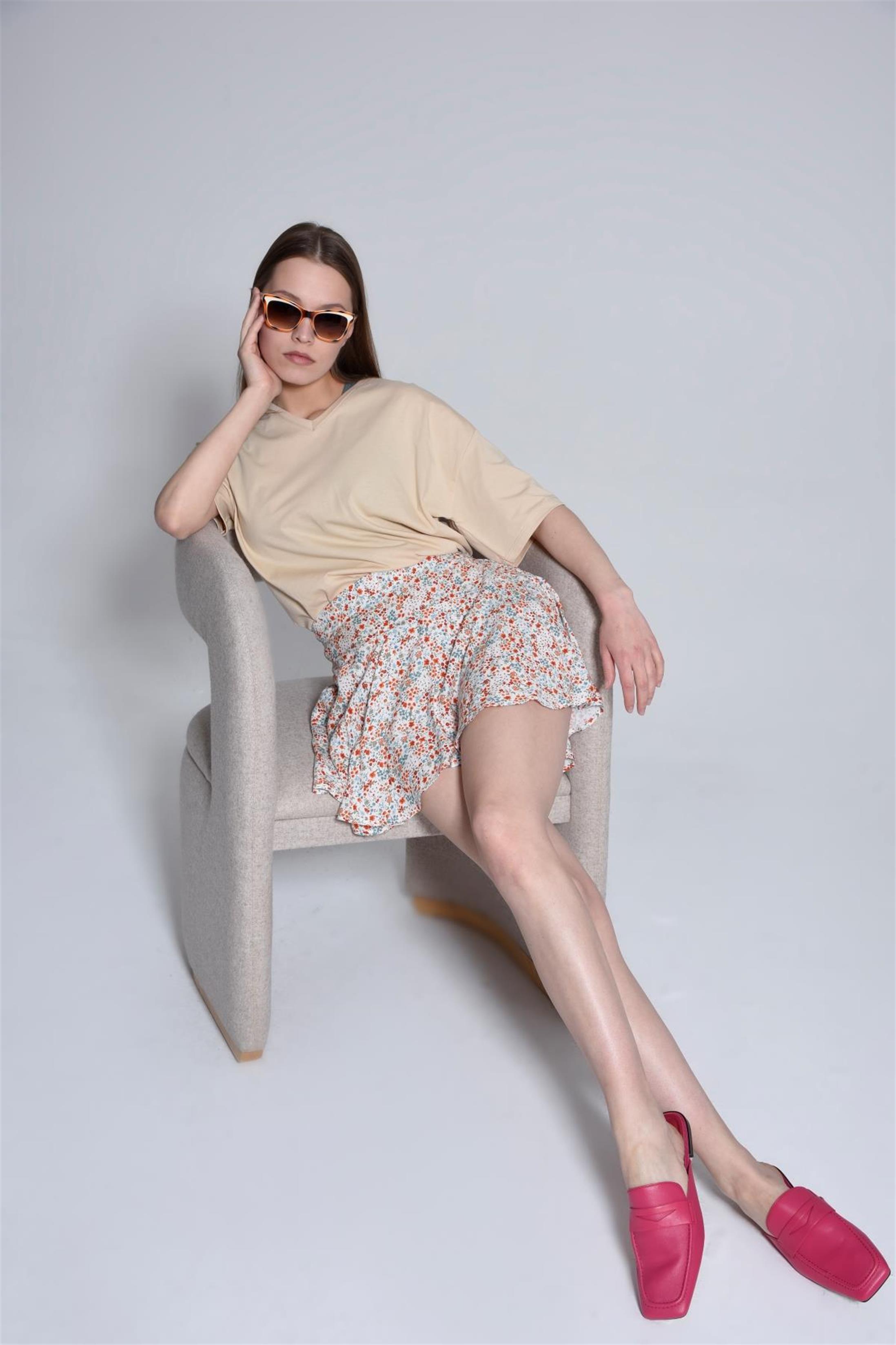 Kadın V Yaka Boyfriend Basic T-Shirt