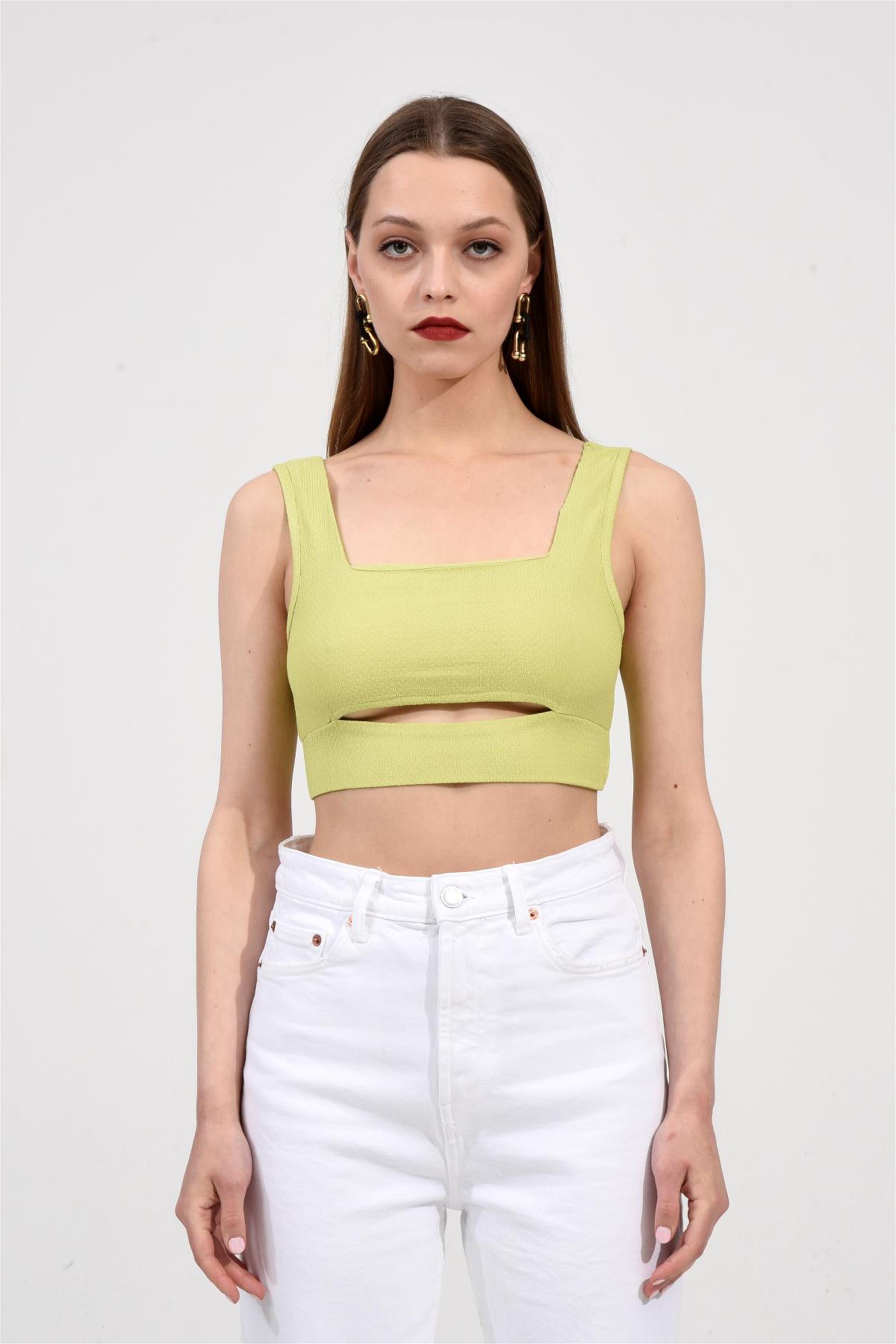 Kare Yaka Crop Bluz