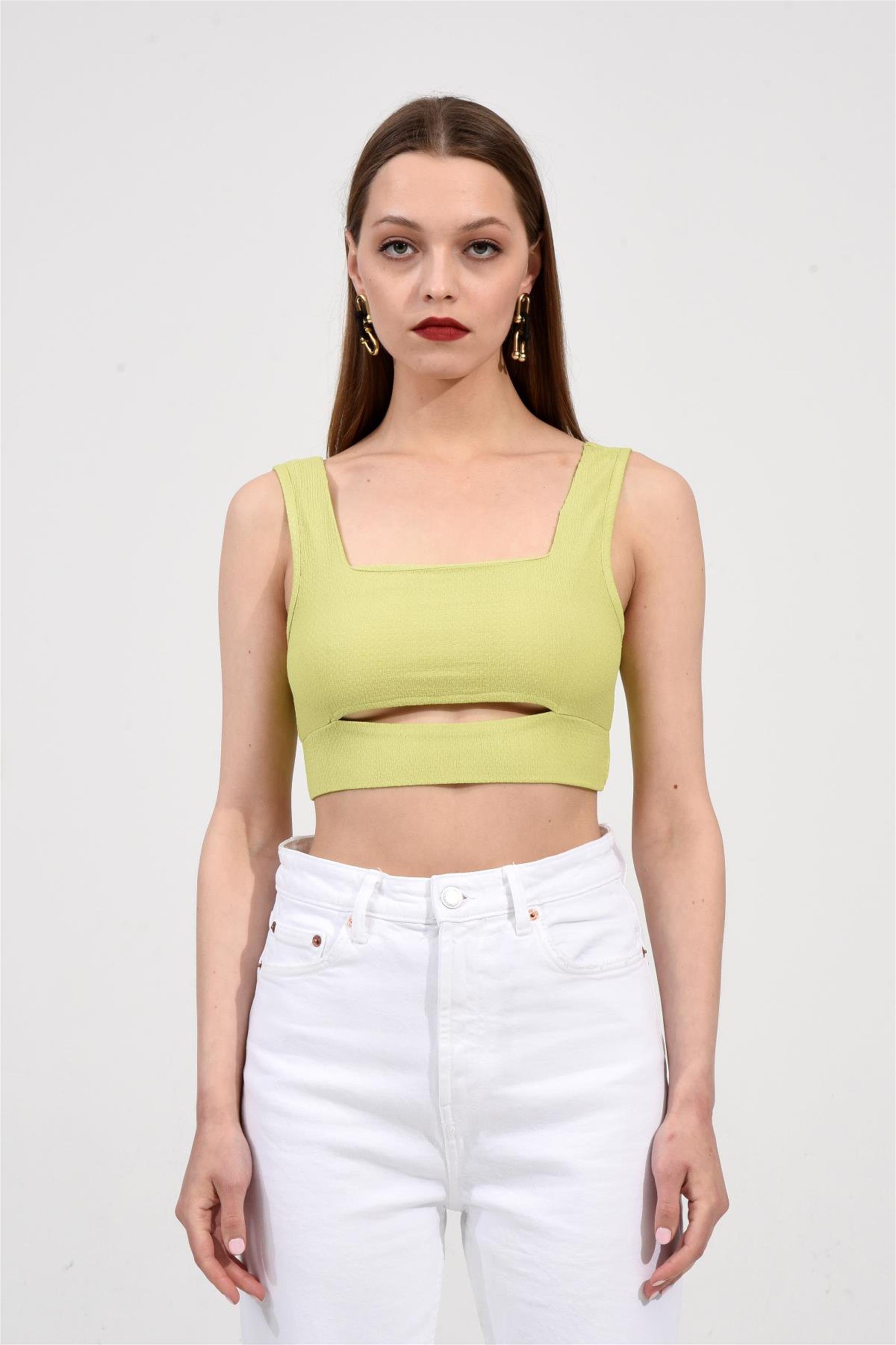 Kare Yaka Crop Bluz