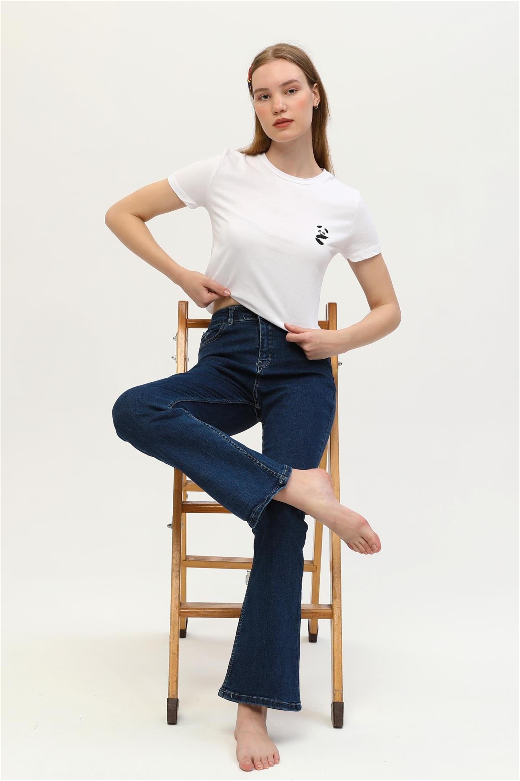Kadın Panda Nakışlı Crop T-Shirt