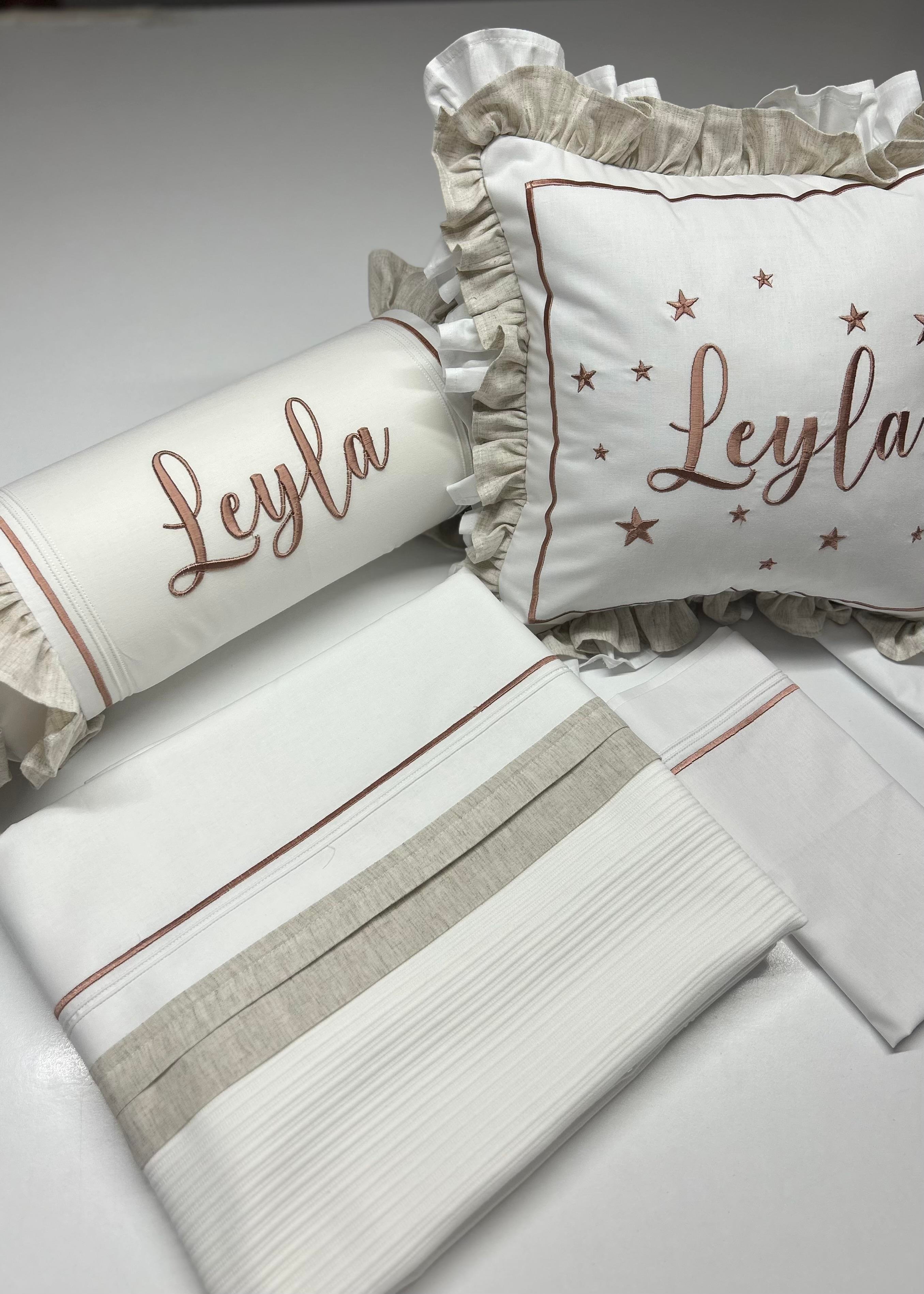 Leyla Model Şeker Yastık