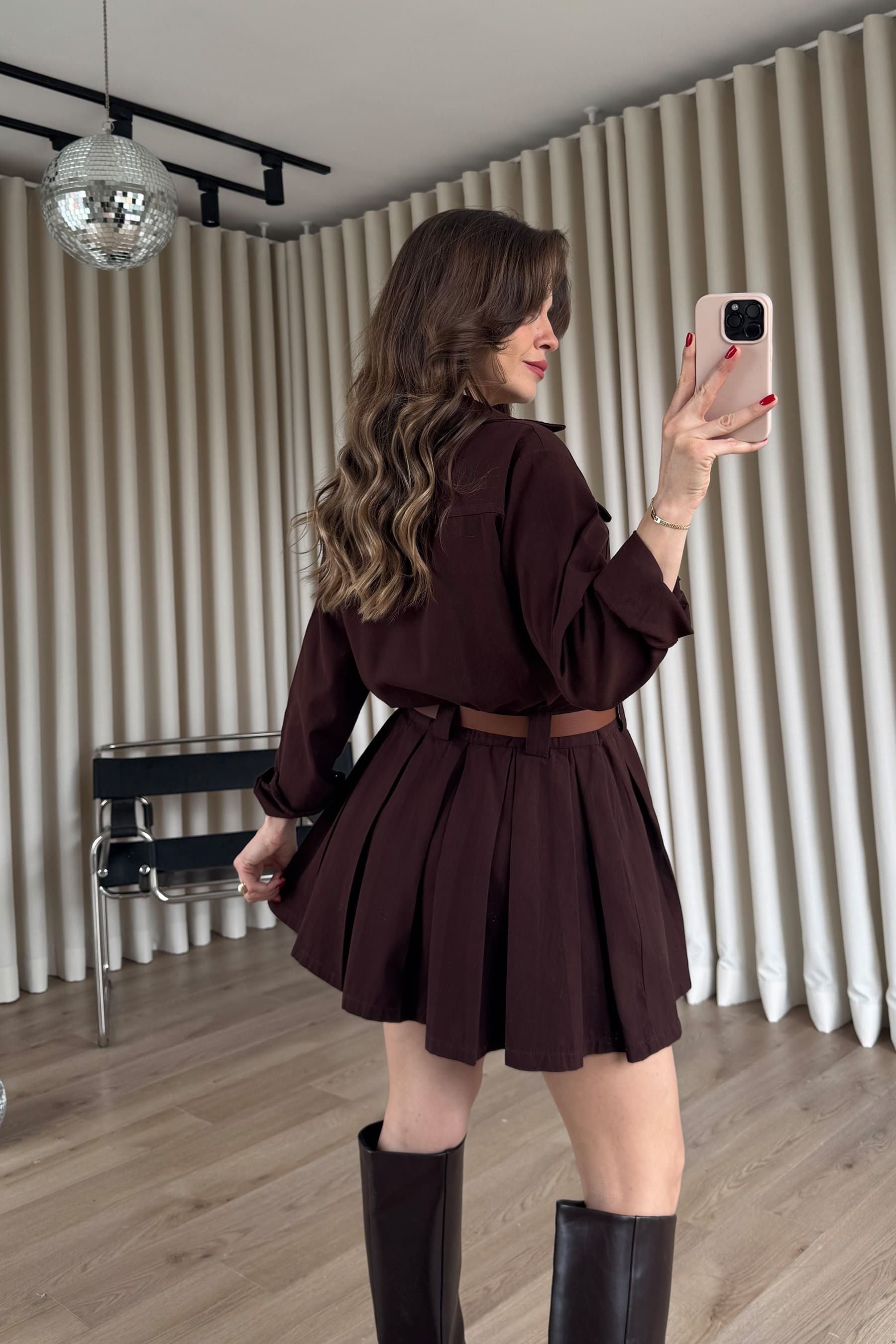 Acı Kahve Çıtçıtlı Eteği Pileli Kemerli Gabardin Gömlek Elbise