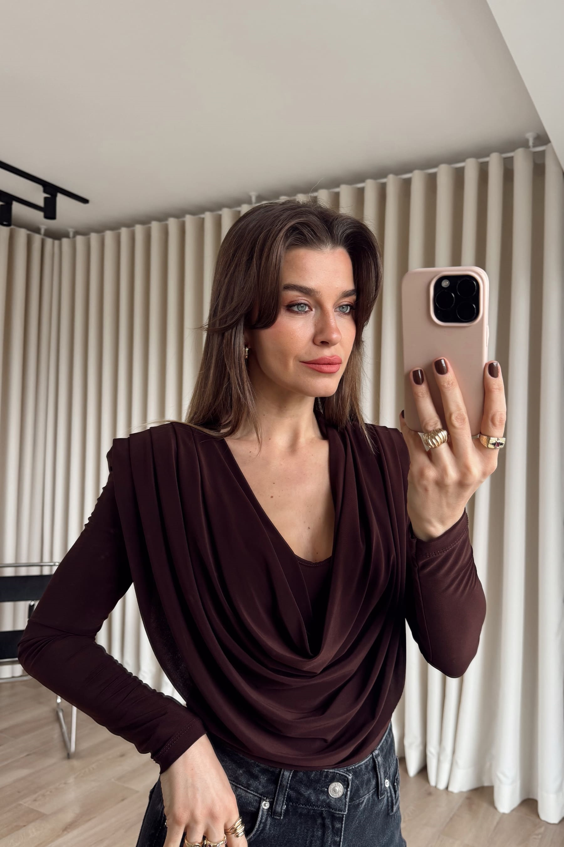 Acı Kahve Degaje Yaka Model Bluz