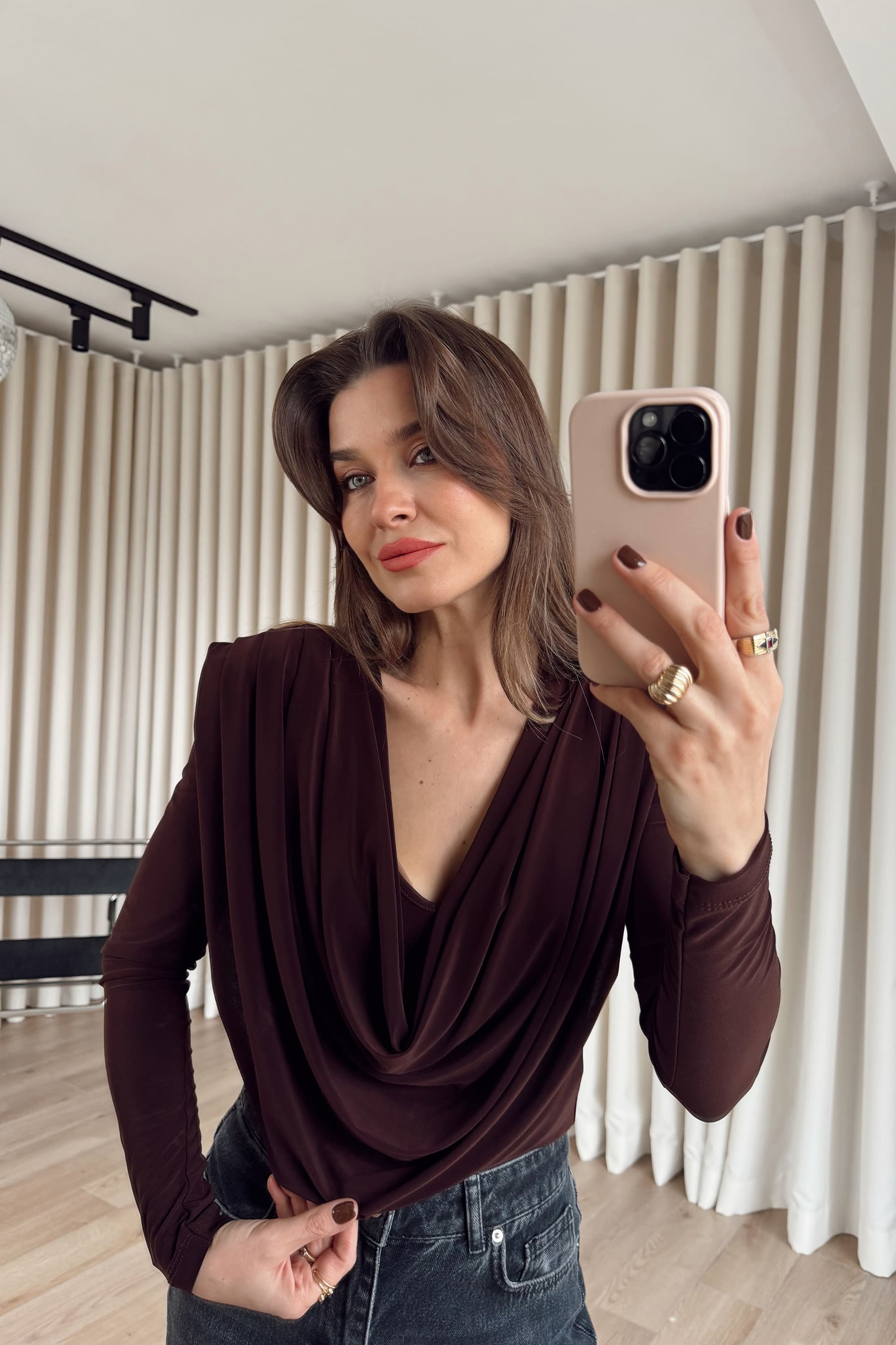 Acı Kahve Degaje Yaka Model Bluz