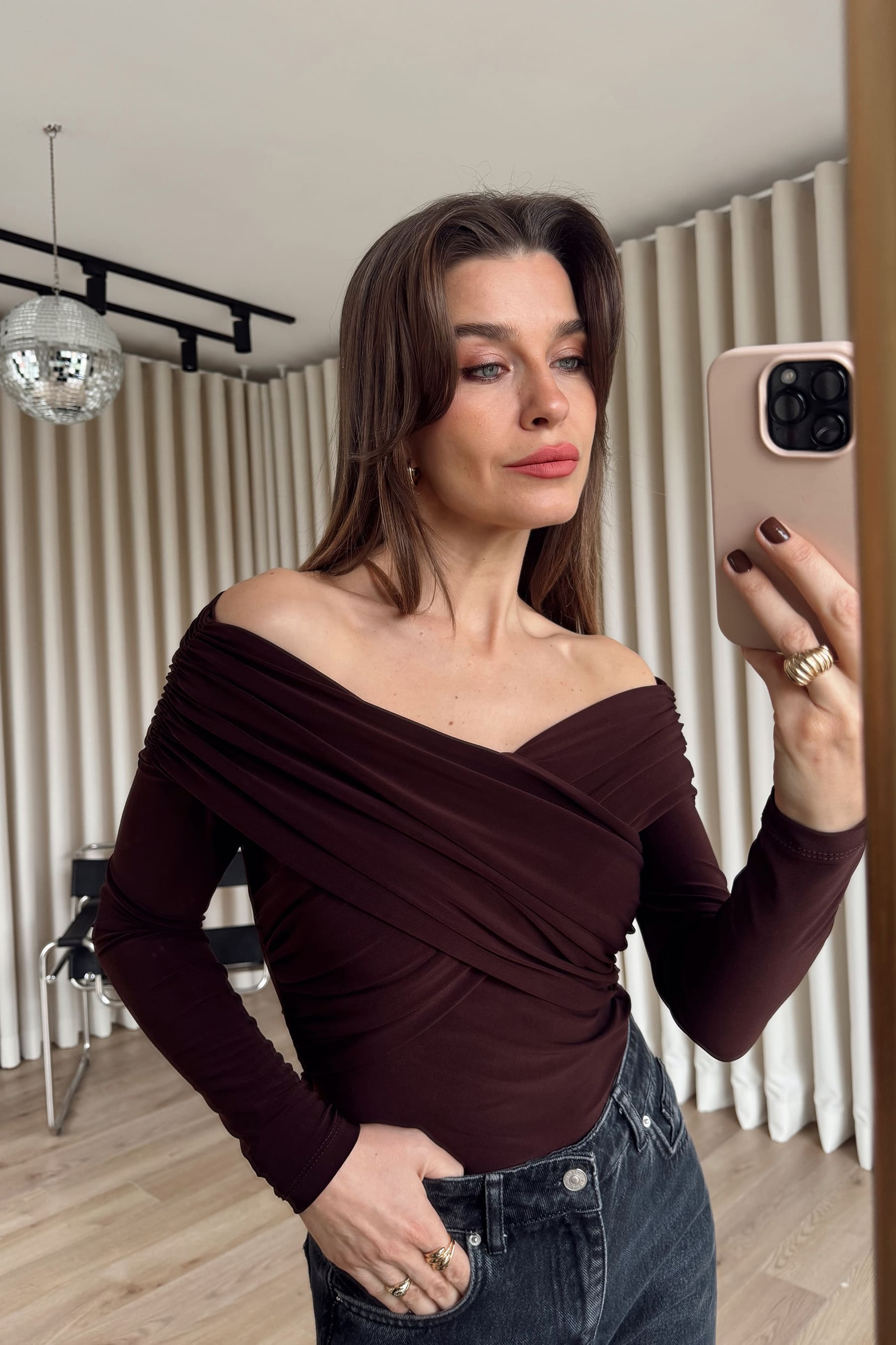 Acı Kahve Omuzdan Çapraz Drapeli Bluz