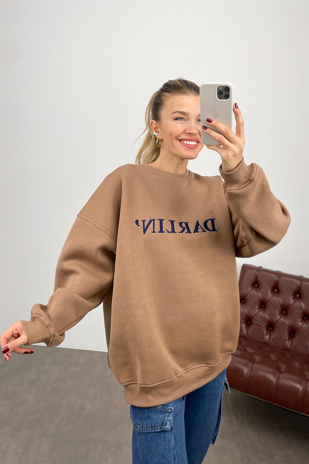Açık Kahve Oversize Nakışlı Sweatshirt
